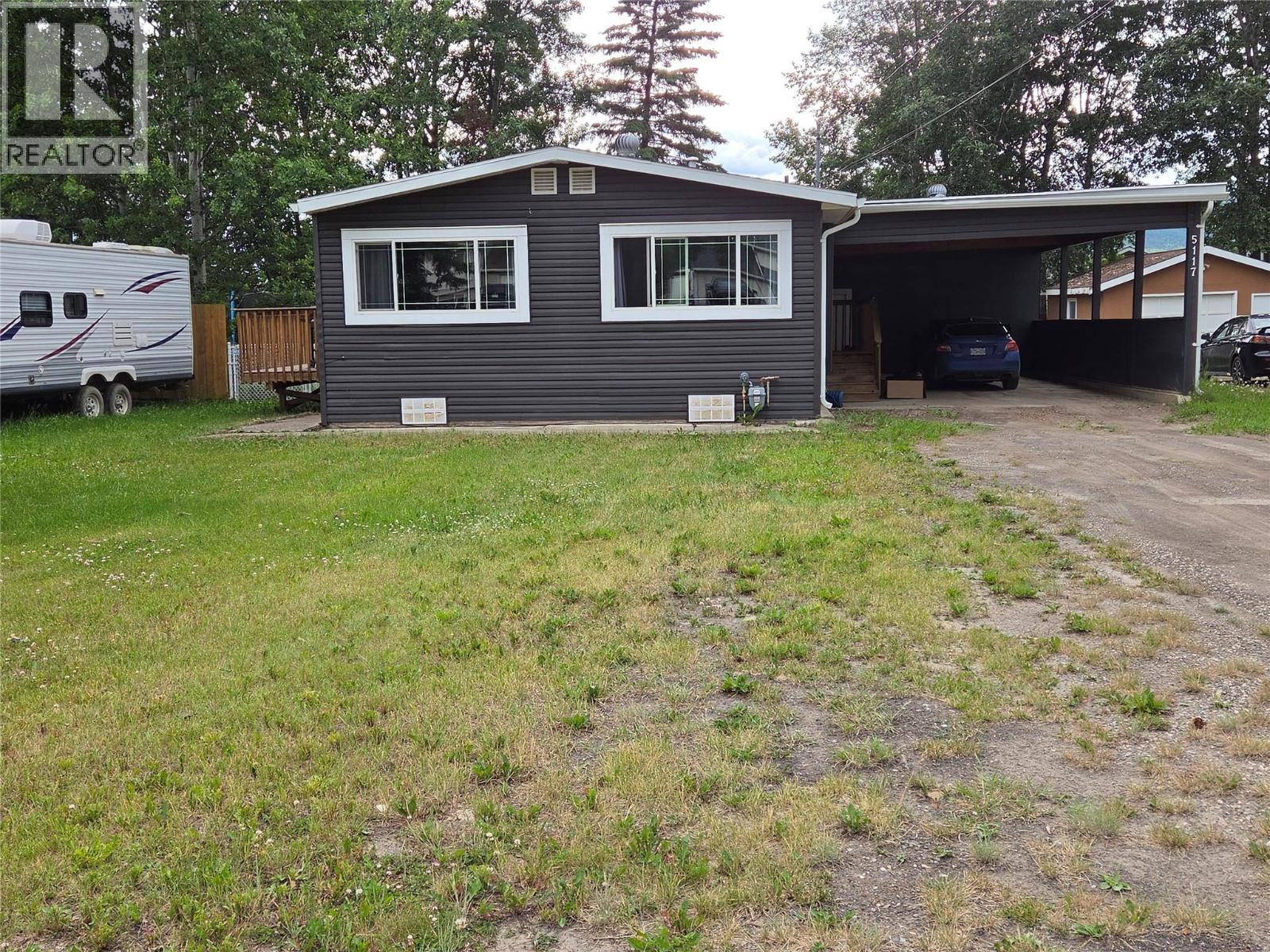 5117 43 Street NE, Chetwynd, British Columbia