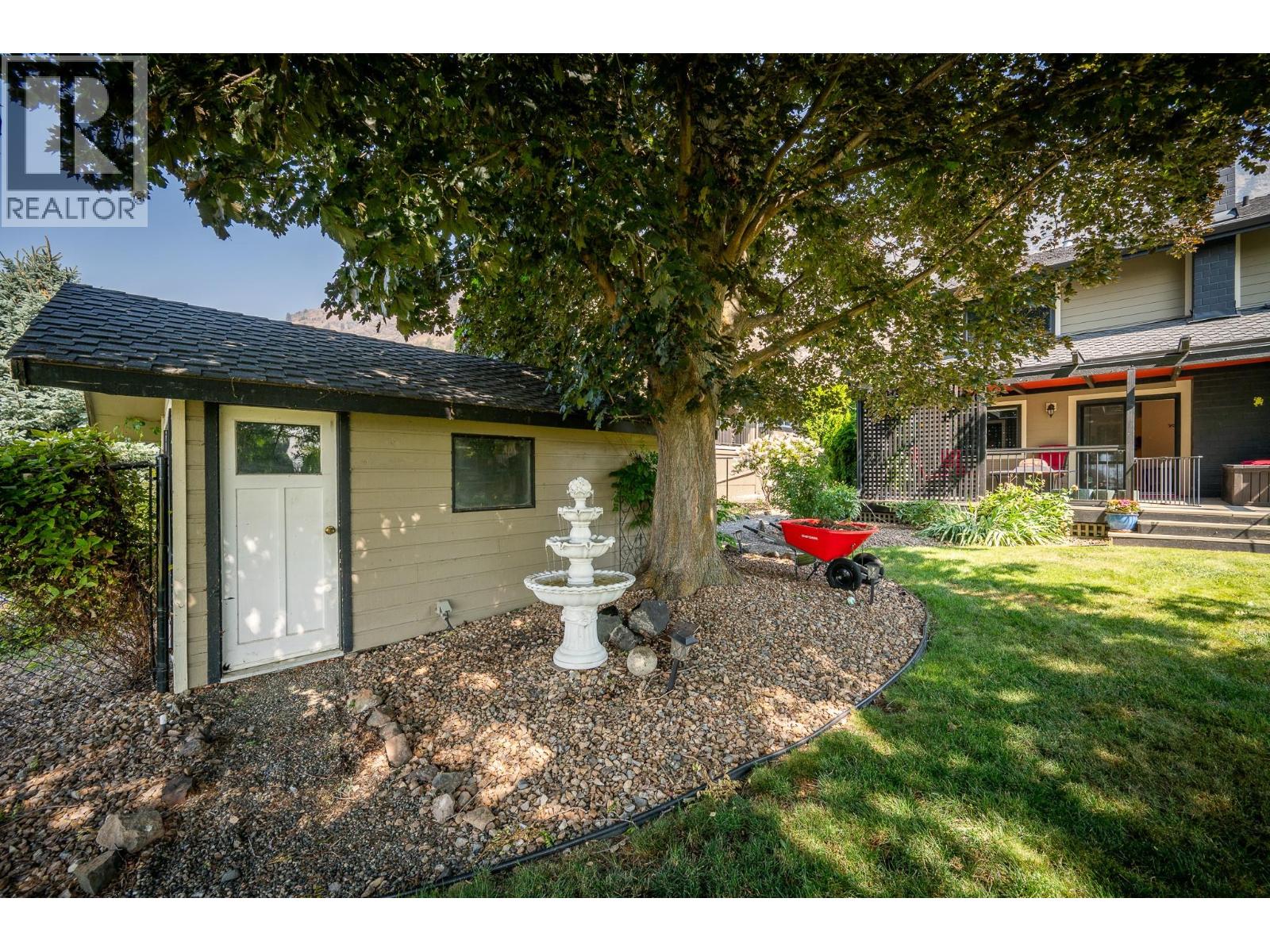 3544 Navatanee Drive, Kamloops, British Columbia  V2H 1S1 - Photo 6 - 10396828