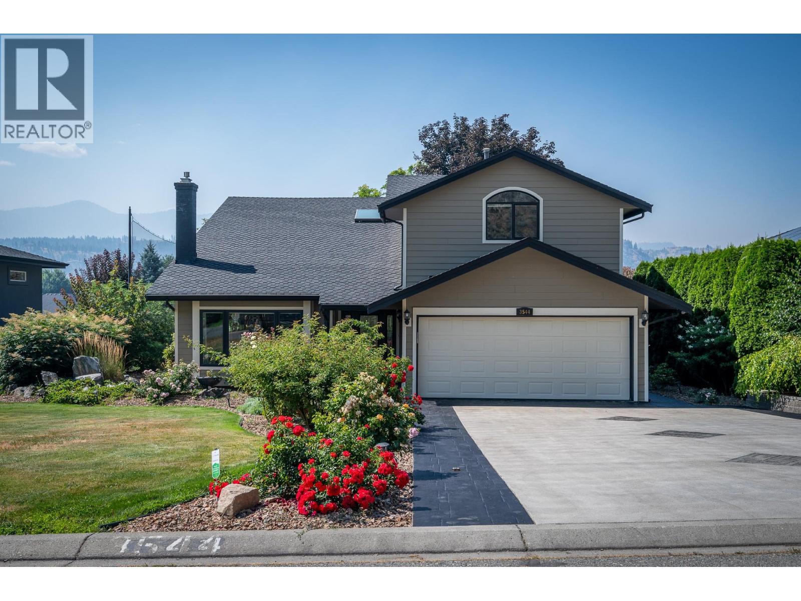 3544 Navatanee Drive, Kamloops, British Columbia  V2H 1S1 - Photo 9 - 10396828