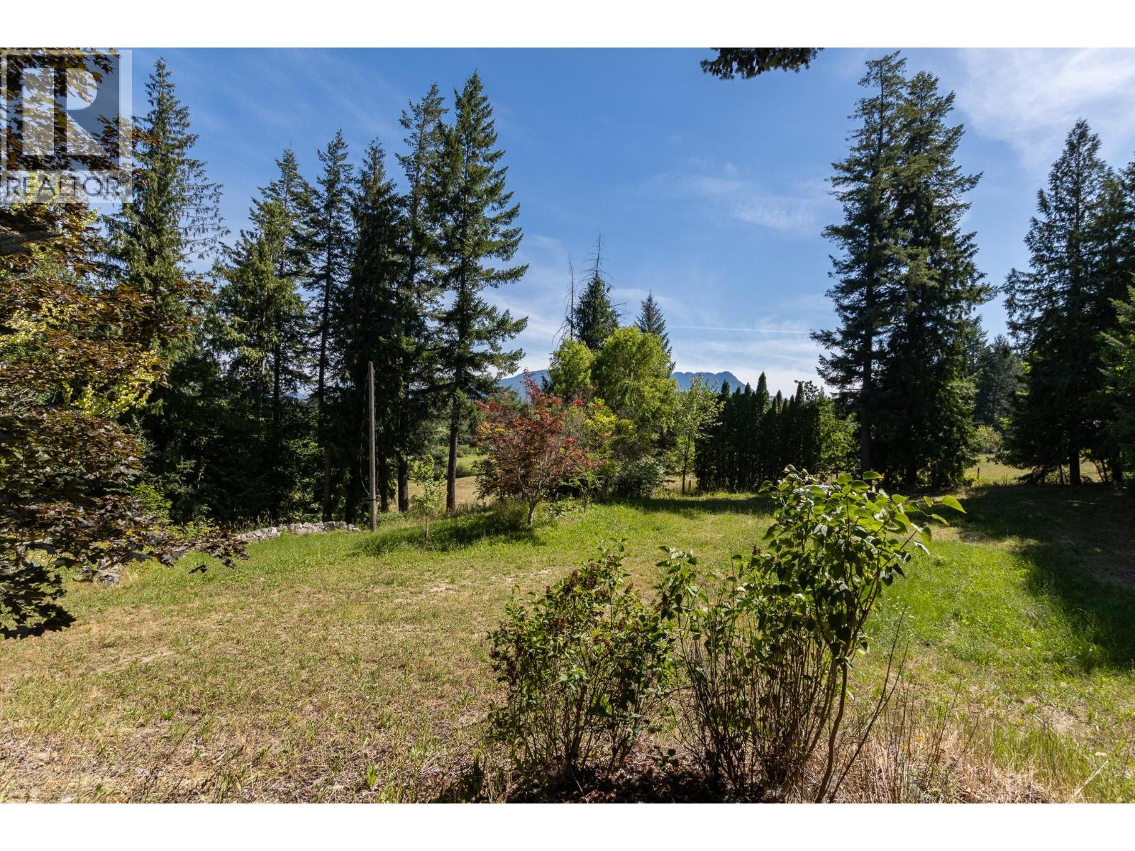 6061 40 Street NW, Salmon Arm, British Columbia  V1E 4M2 - Photo 8 - 10396891