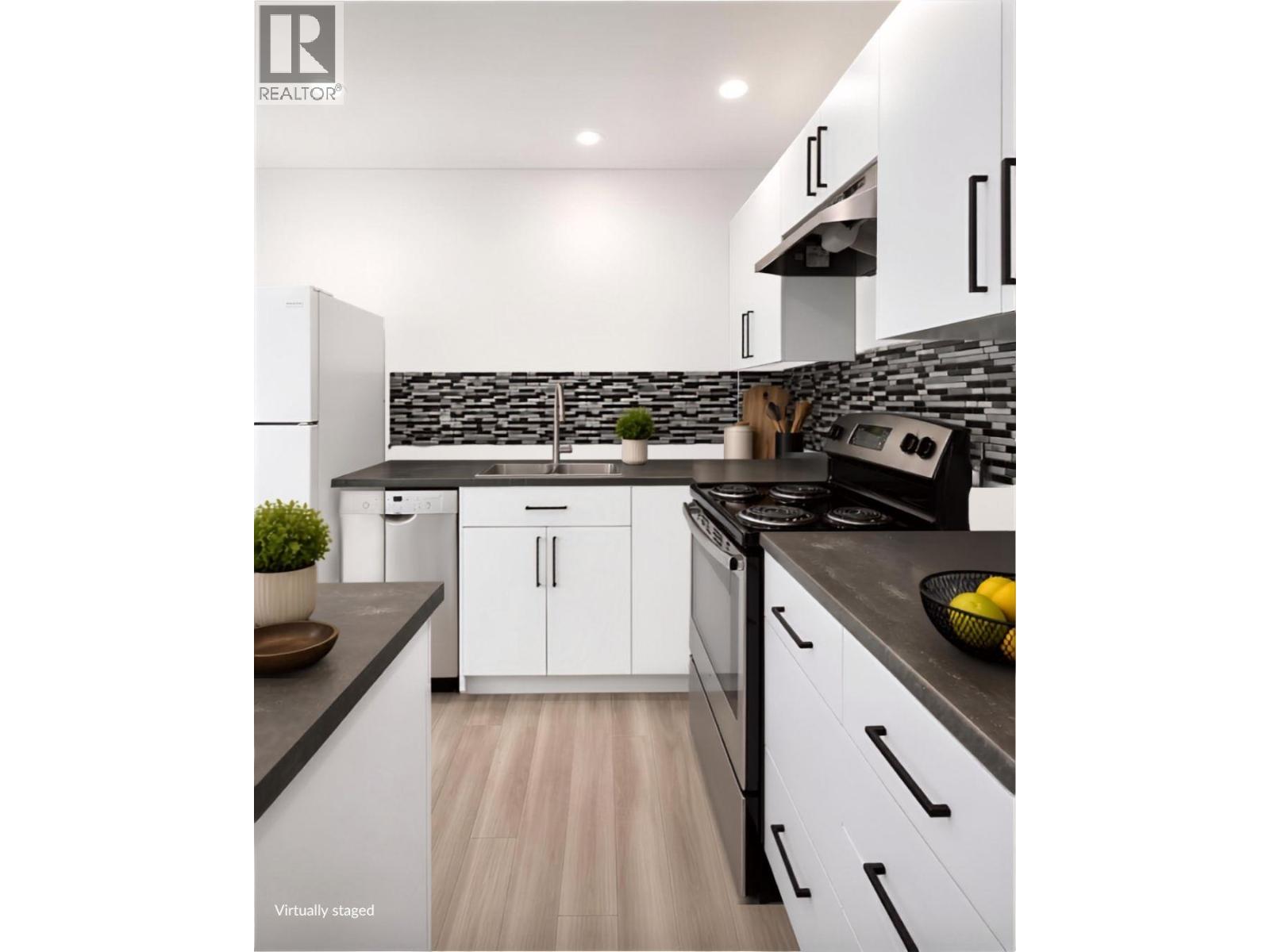 1320 Selkirk Avenue Unit# 4, Kamloops, British Columbia  V2B 1V7 - Photo 4 - 10397309