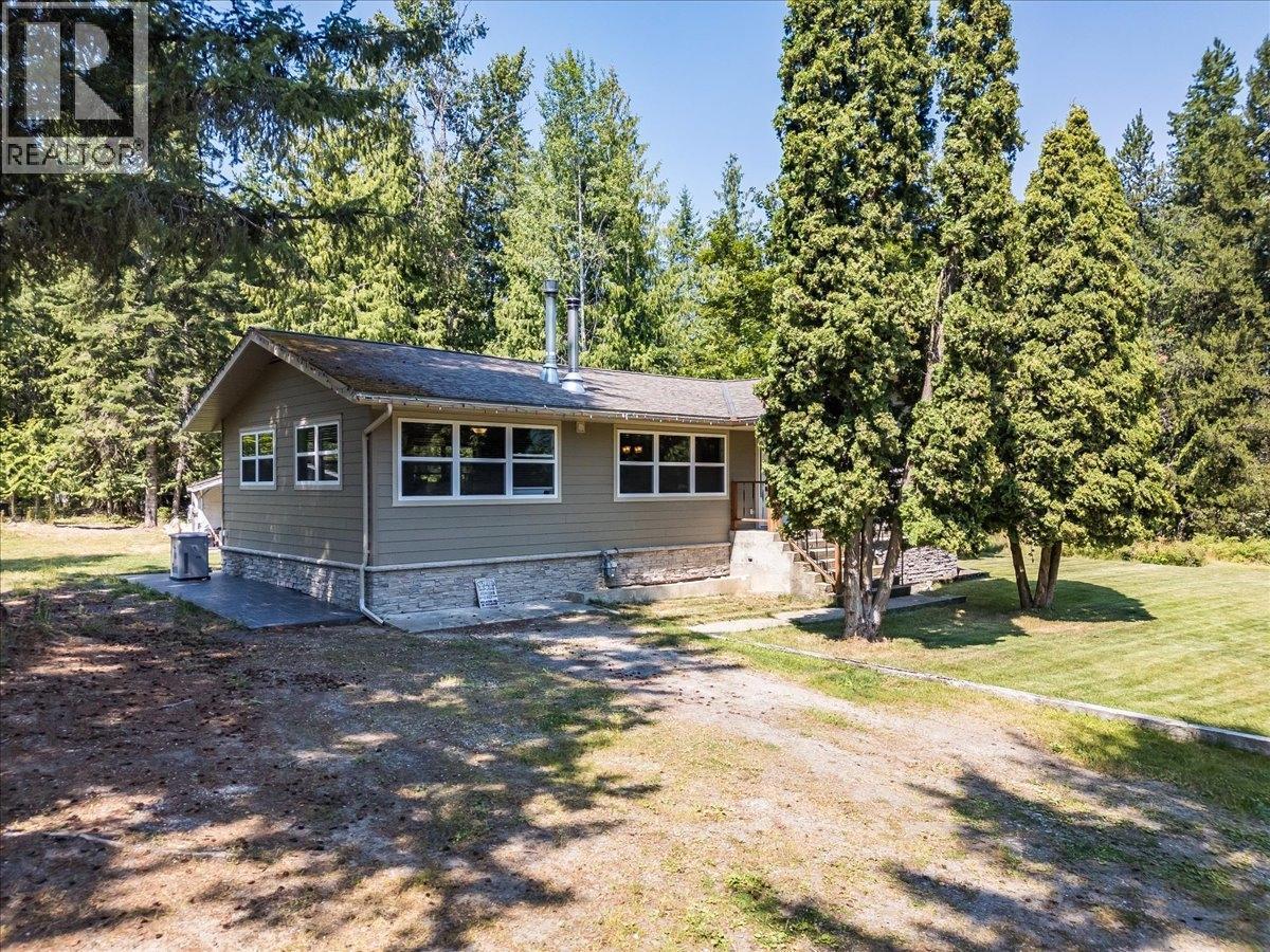 6010 Harrop-Procter Road, Nelson, British Columbia