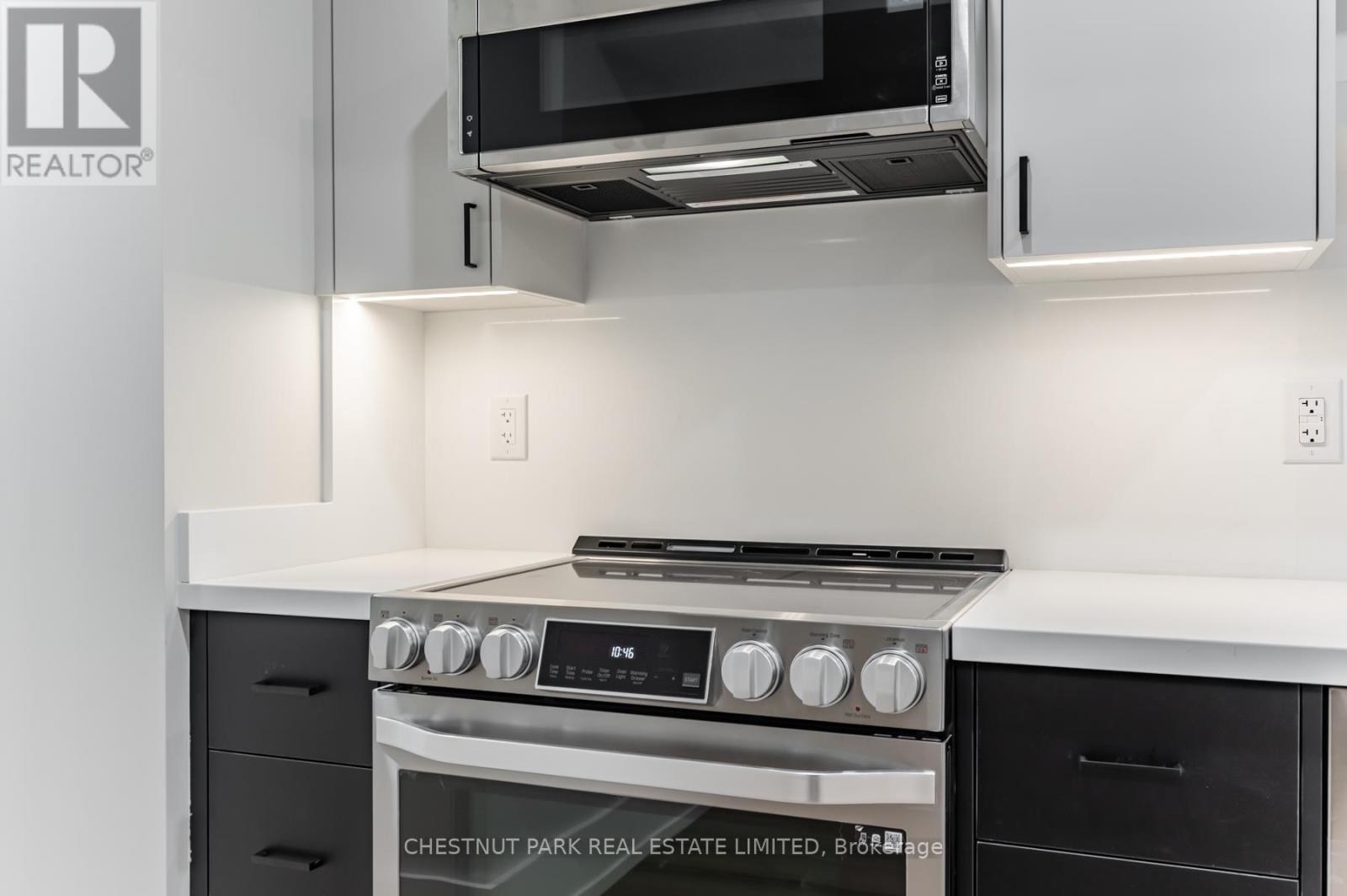 Lower - 594 Concord Avenue, Toronto, Ontario  M6H 2R1 - Photo 11 - W13659066