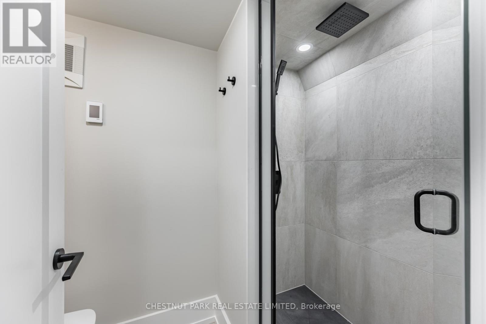 Lower - 594 Concord Avenue, Toronto, Ontario  M6H 2R1 - Photo 20 - W13659066