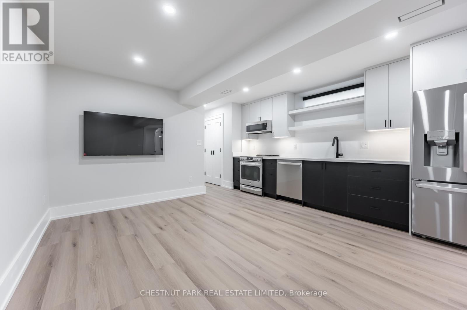 Lower - 594 Concord Avenue, Toronto, Ontario  M6H 2R1 - Photo 8 - W13659066