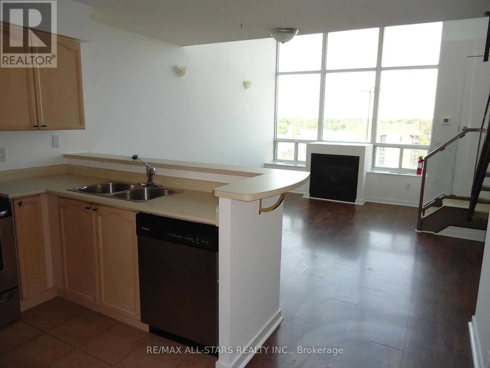621 - 250 Manitoba Street, Toronto, Ontario  M8Y 4G8 - Photo 6 - W13631652