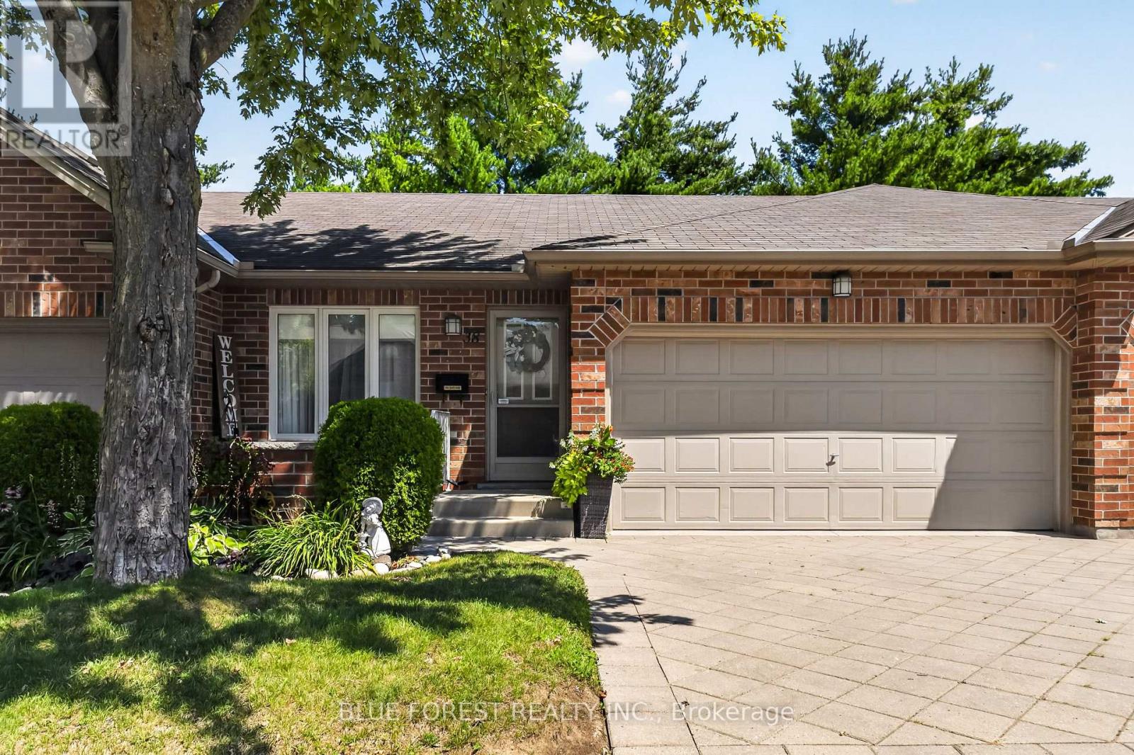 38 - 43 CAPULET WALK, London North, Ontario