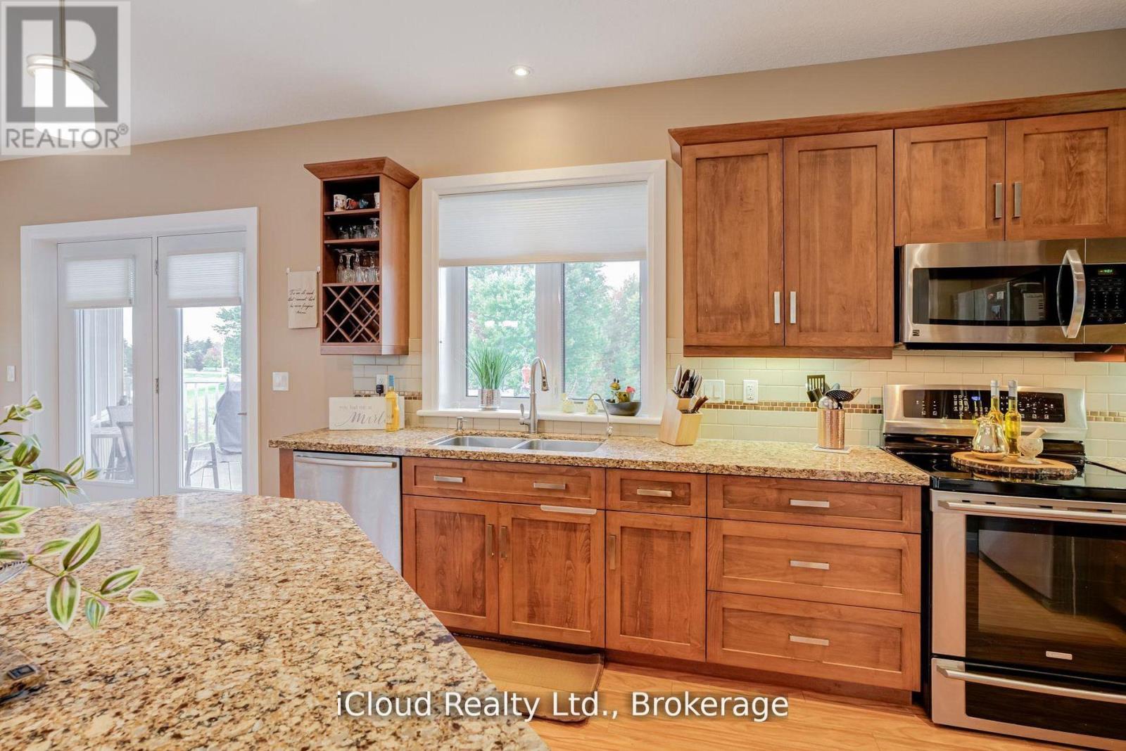 16 Highland Road, Minto, Ontario  N0G 1M0 - Photo 9 - X13659044