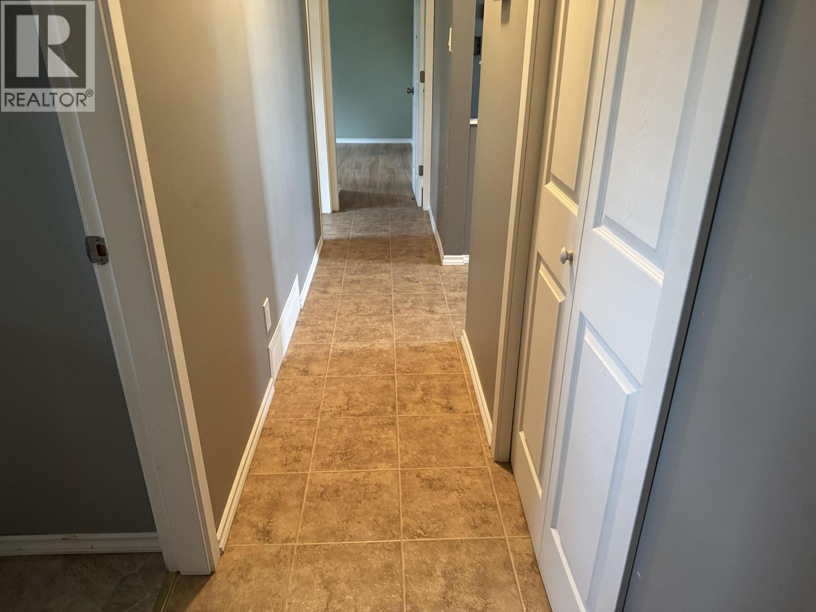 13 Manson Crescent, Mackenzie, British Columbia  V0J 2C0 - Photo 11 - R3153664