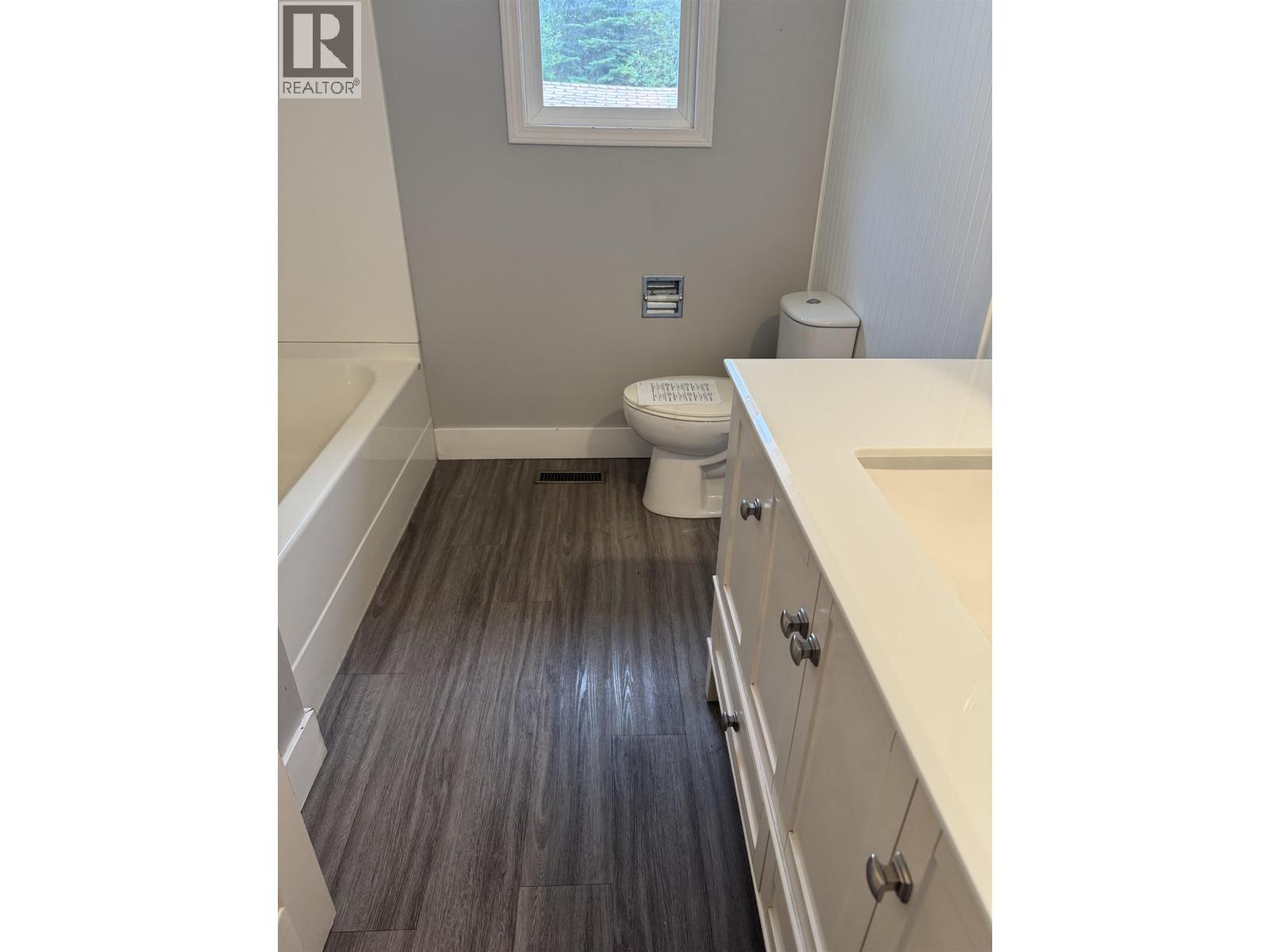 13 Manson Crescent, Mackenzie, British Columbia  V0J 2C0 - Photo 18 - R3153664