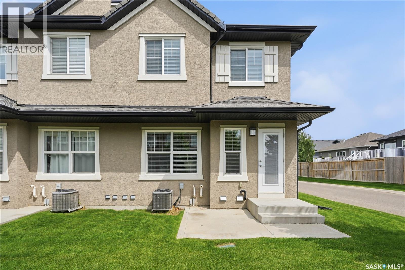 201 2007 Pohorecky Crescent, Saskatoon, Saskatchewan  S7W 0V3 - Photo 35 - SK045159