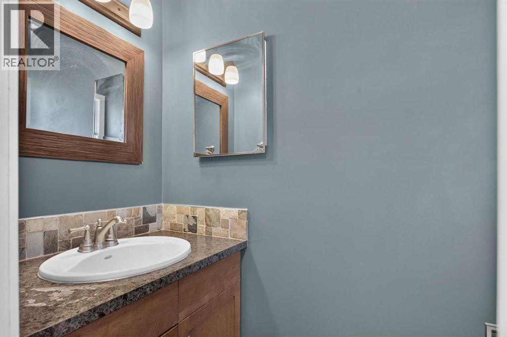 51 Millbank Court SW, Calgary, Alberta  T2Y 2C9 - Photo 21 - A2328367
