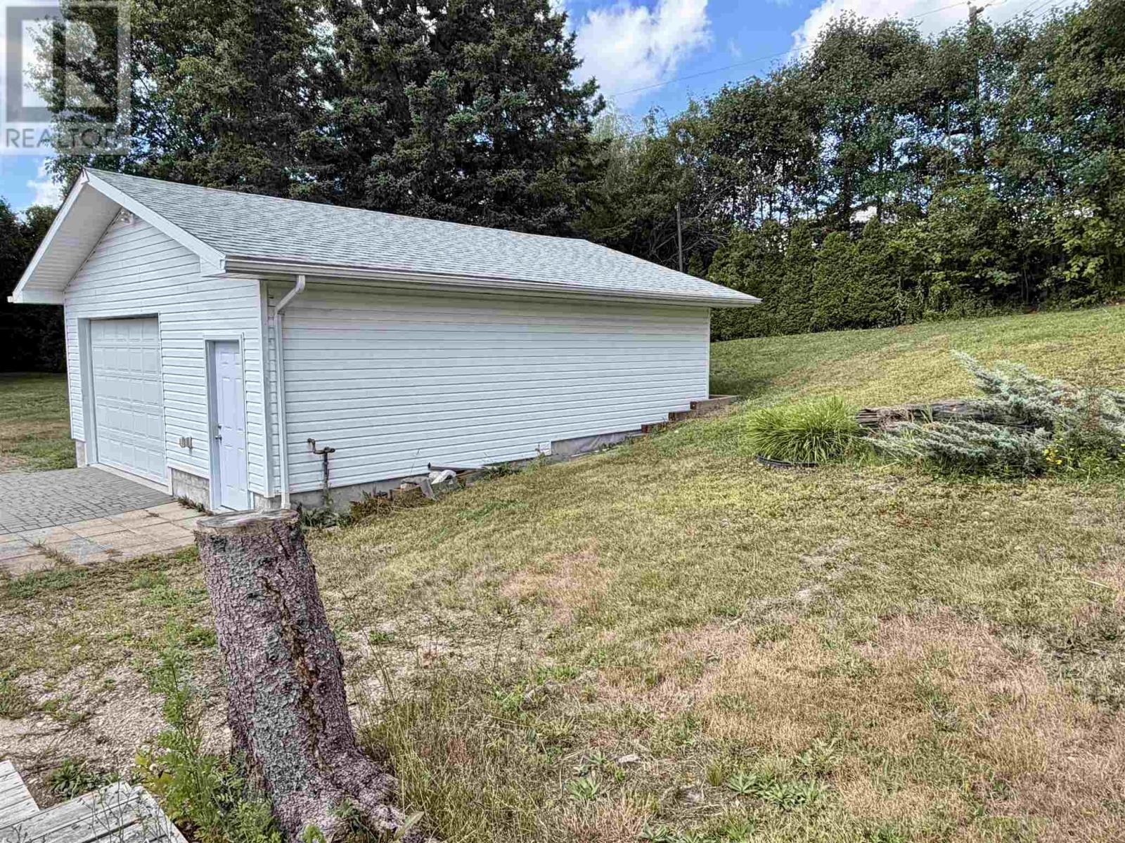 17 Milliken Rd, Elliot Lake, Ontario  P5A 1J9 - Photo 35 - SM262127