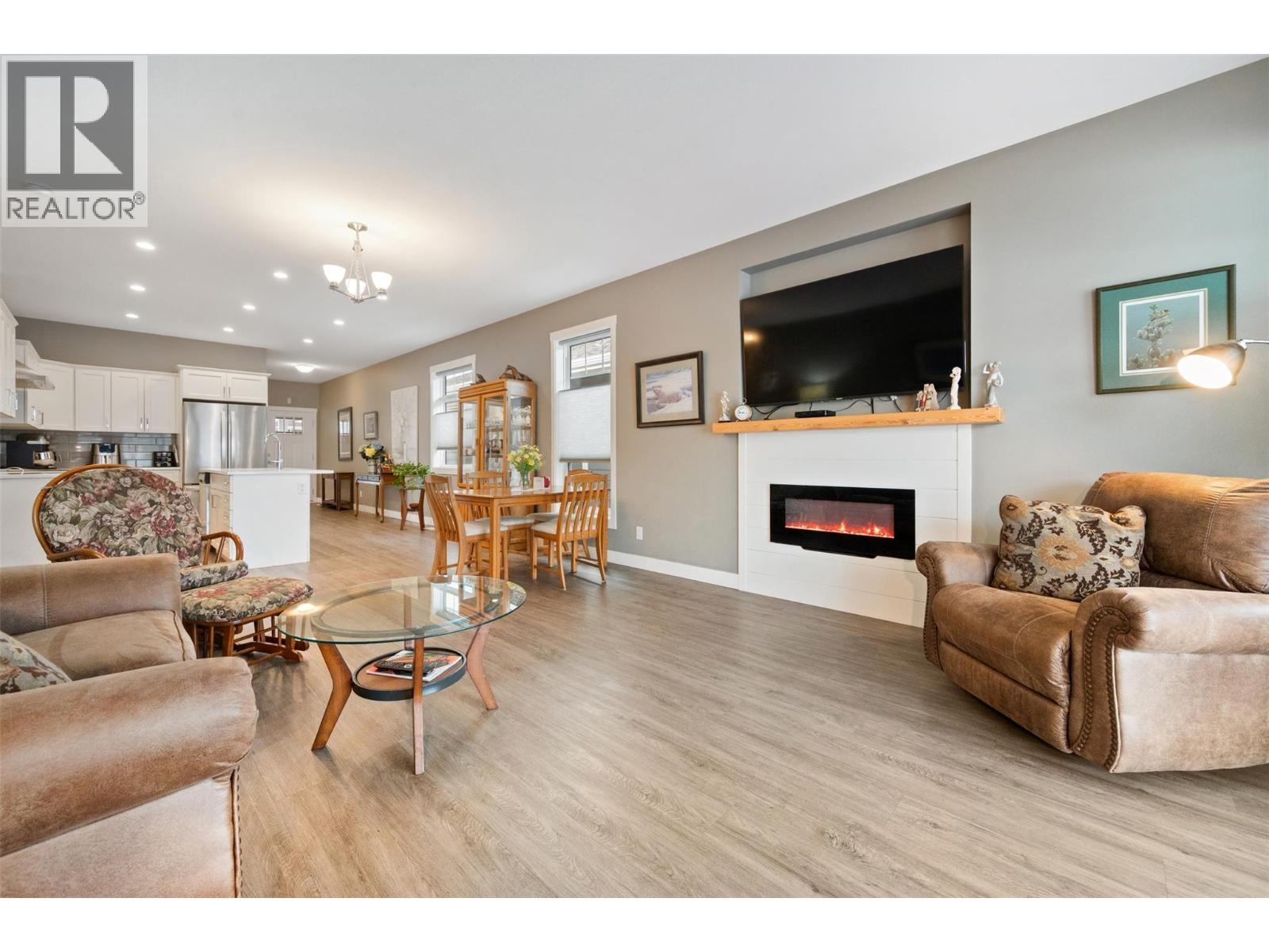 351 Warren Avenue W Unit# 42, Penticton, British Columbia  V2A 3N2 - Photo 7 - 10397373