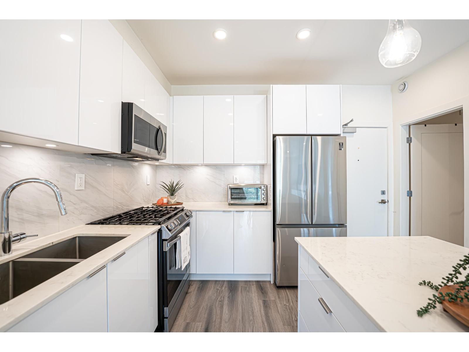 A505 8447 202 Street, Langley, British Columbia  V2Y 2B7 - Photo 3 - R3154224