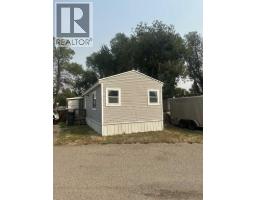 Unit 35, 5301 2nd Street, Coalhurst, Alberta