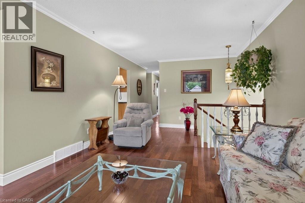 409 Mohawk Road W, Hamilton, Ontario  L9C 1W5 - Photo 7 - 40844134