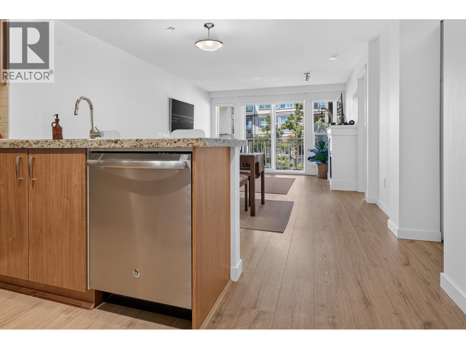 307 3082 Dayanee Springs Boulevard, Coquitlam, British Columbia  V3E 0A3 - Photo 6 - R3151511