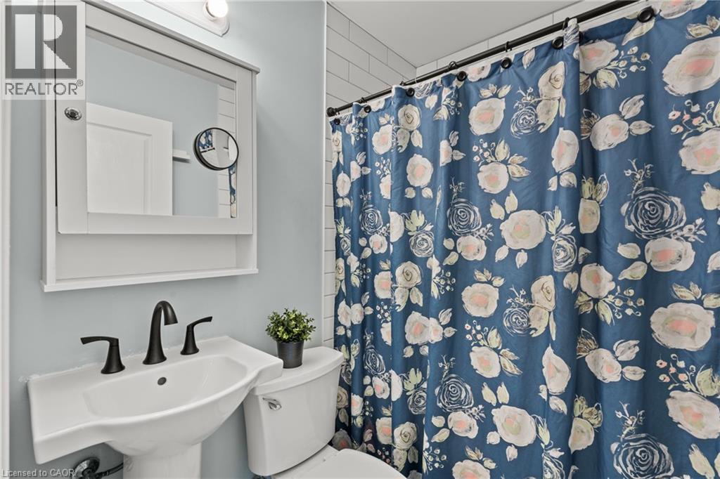 380 Thayer Avenue, Hamilton, Ontario  L9A 4J4 - Photo 23 - 40854629