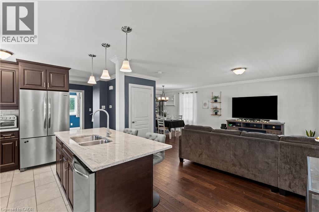 380 Thayer Avenue, Hamilton, Ontario  L9A 4J4 - Photo 7 - 40854629