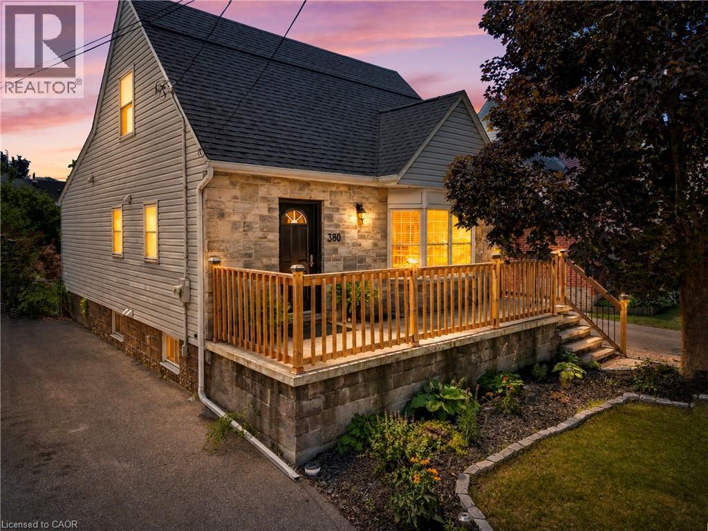 380 Thayer Avenue, Hamilton, Ontario  L9A 4J4 - Photo 4 - 40854629