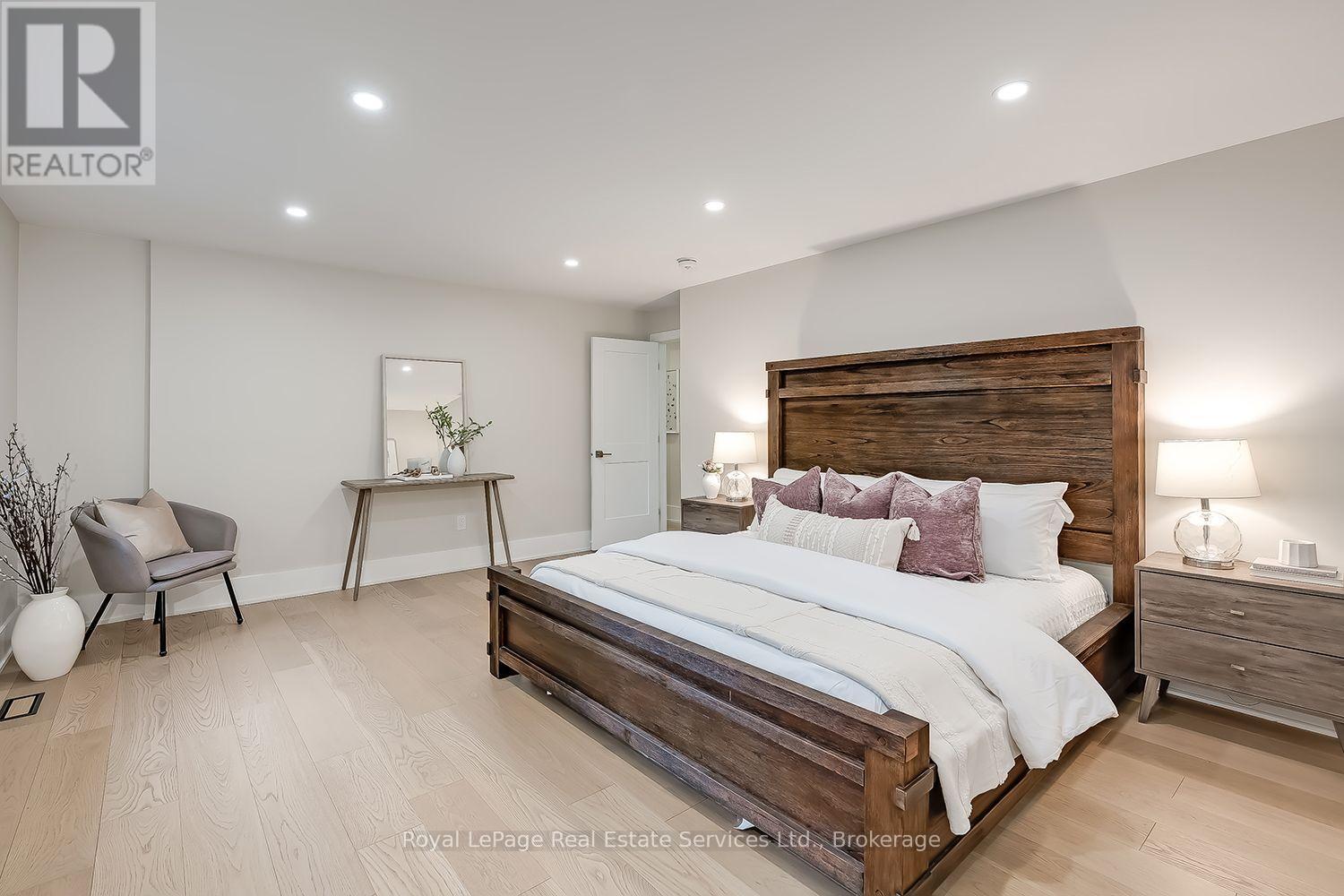 59 Fairwood Place E, Burlington, Ontario  L7T 2B7 - Photo 23 - W13659256
