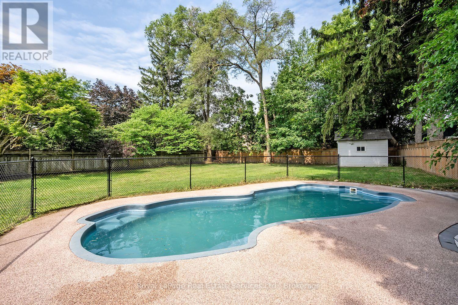 59 Fairwood Place E, Burlington, Ontario  L7T 2B7 - Photo 42 - W13659256
