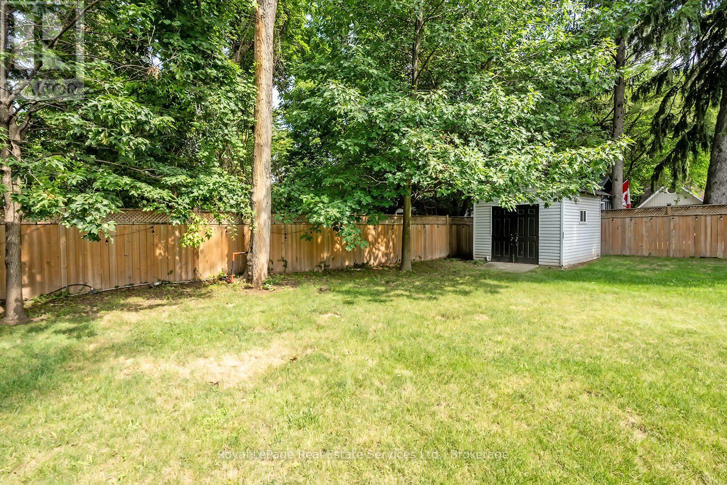 59 Fairwood Place E, Burlington, Ontario  L7T 2B7 - Photo 46 - W13659256