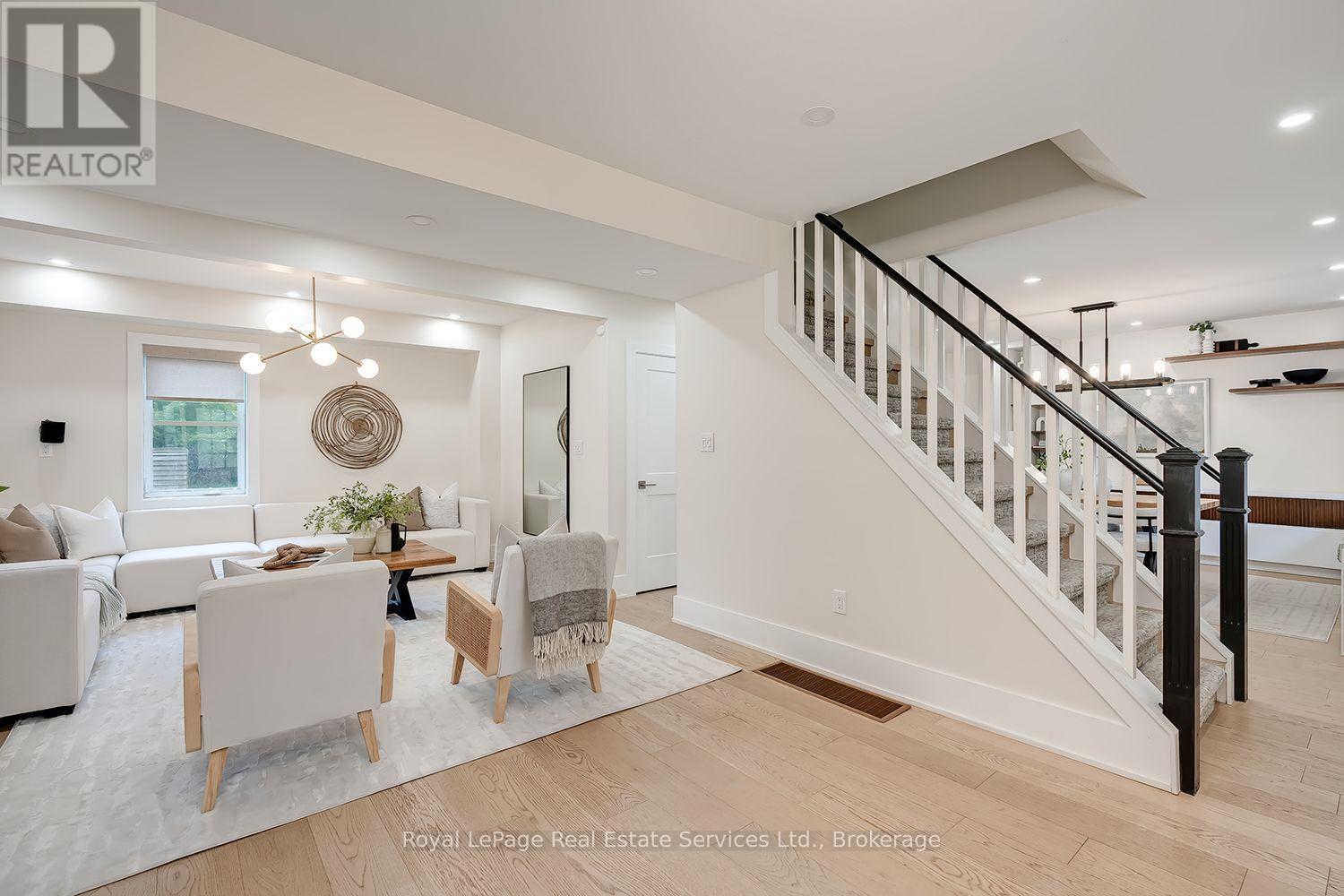 59 Fairwood Place E, Burlington, Ontario  L7T 2B7 - Photo 6 - W13659256