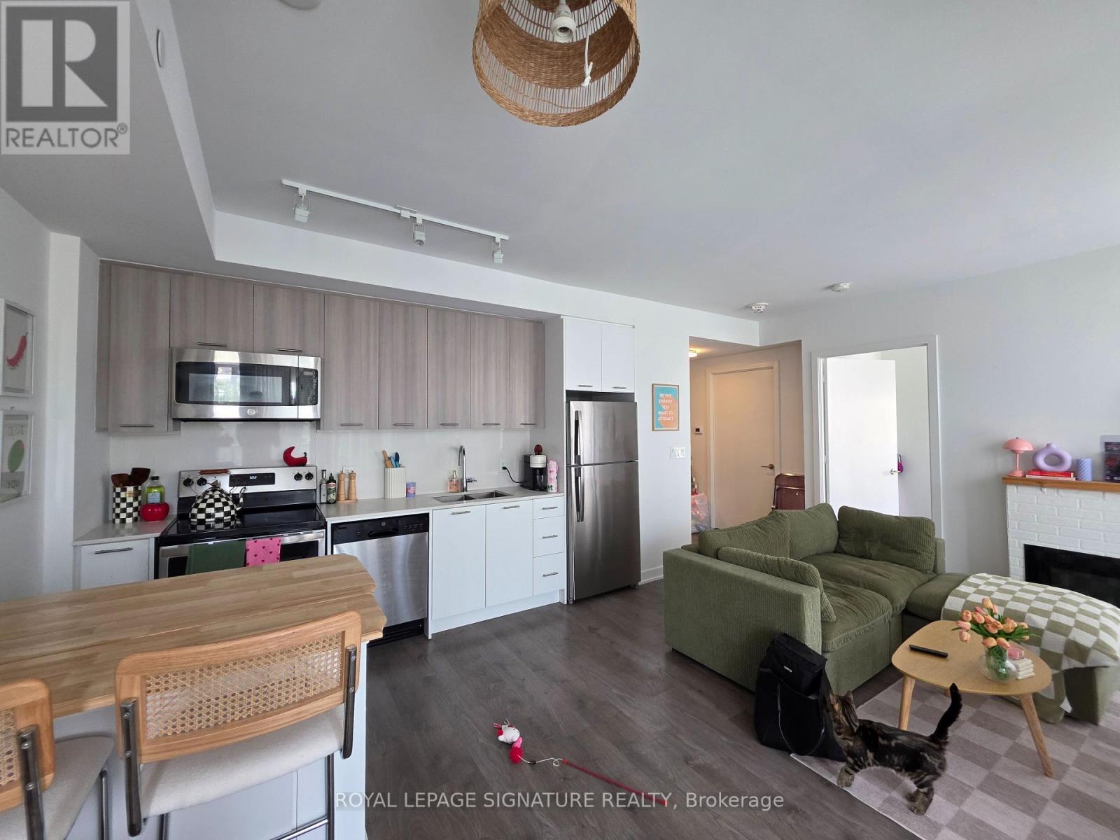 210 - 180 Veterans Drive, Brampton, Ontario  L7A 5G7 - Photo 5 - W13617330