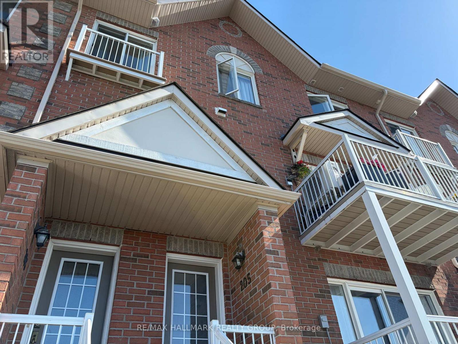 205 - 3275 ST JOSEPH BOULEVARD, Ottawa, Ontario