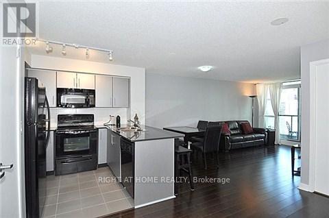 1701 - 12 Yonge Street, Toronto, Ontario  M5E 1Z9 - Photo 2 - C13659248