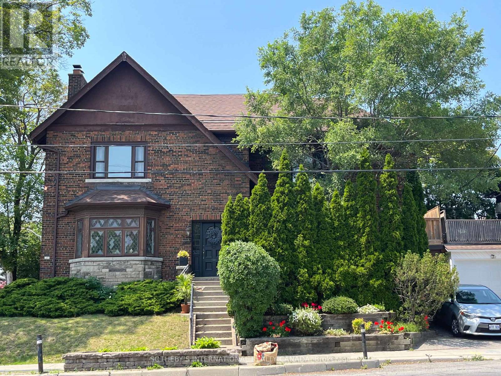 LOWER - 458A ORIOLE PARKWAY, Toronto, Ontario