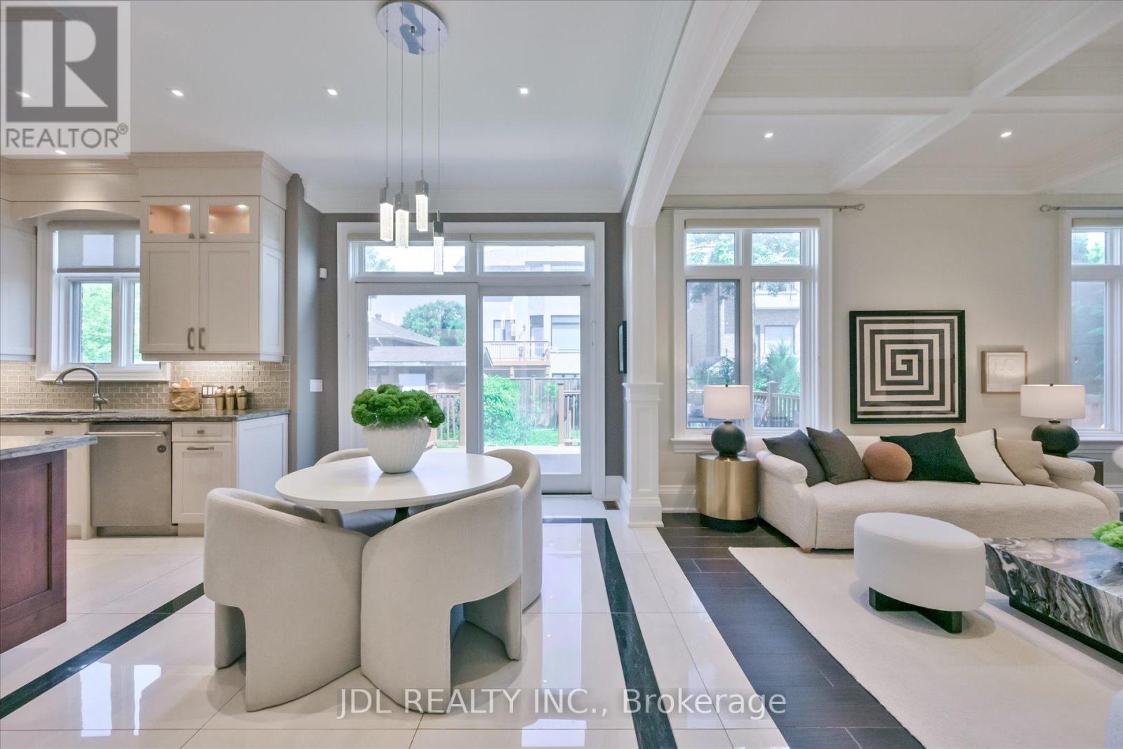 38a Doverwood Court, Toronto, Ontario  M2M 2G8 - Photo 6 - C13659288