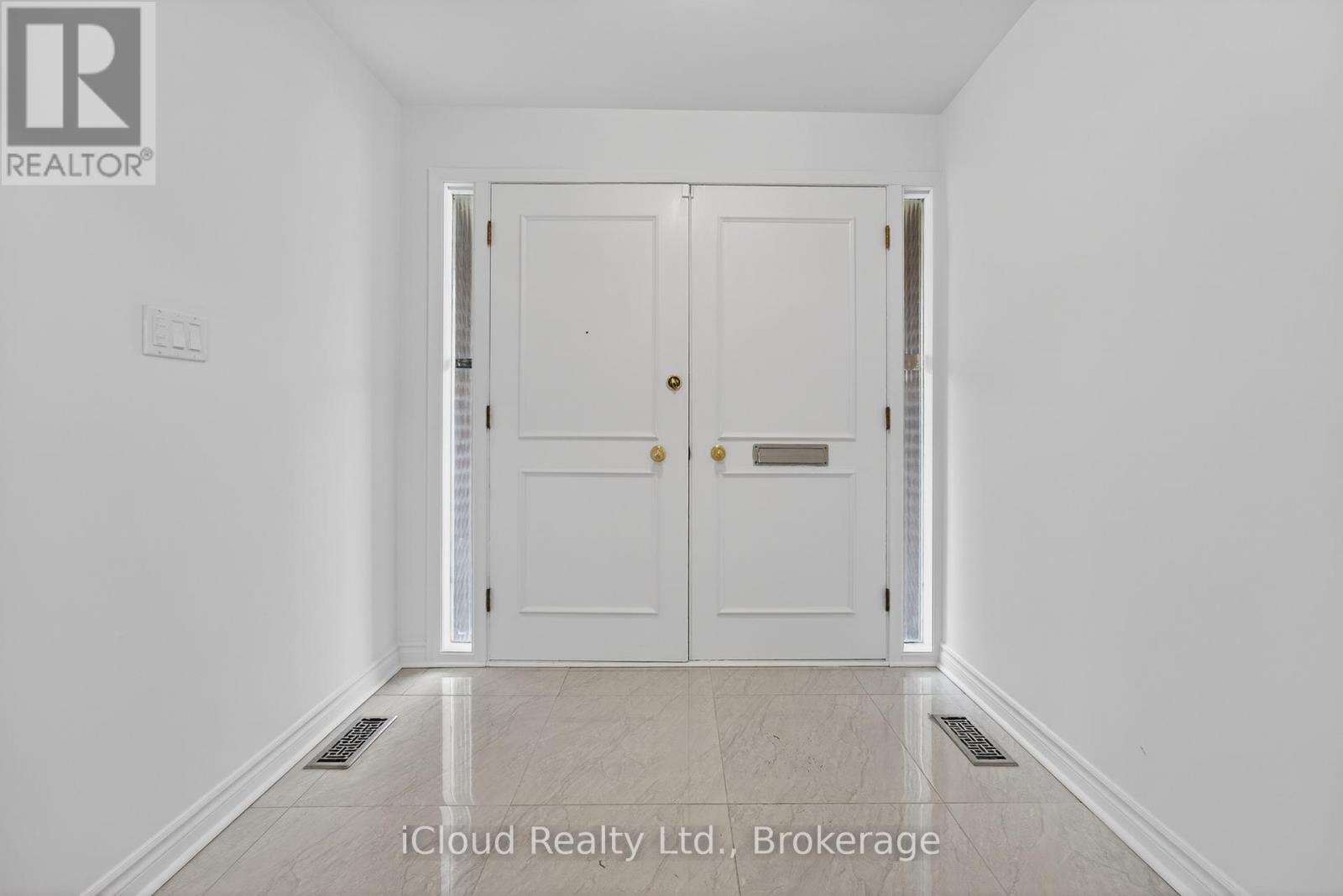 52 Montressor Drive, Toronto, Ontario  M2P 1Z2 - Photo 14 - C13659292