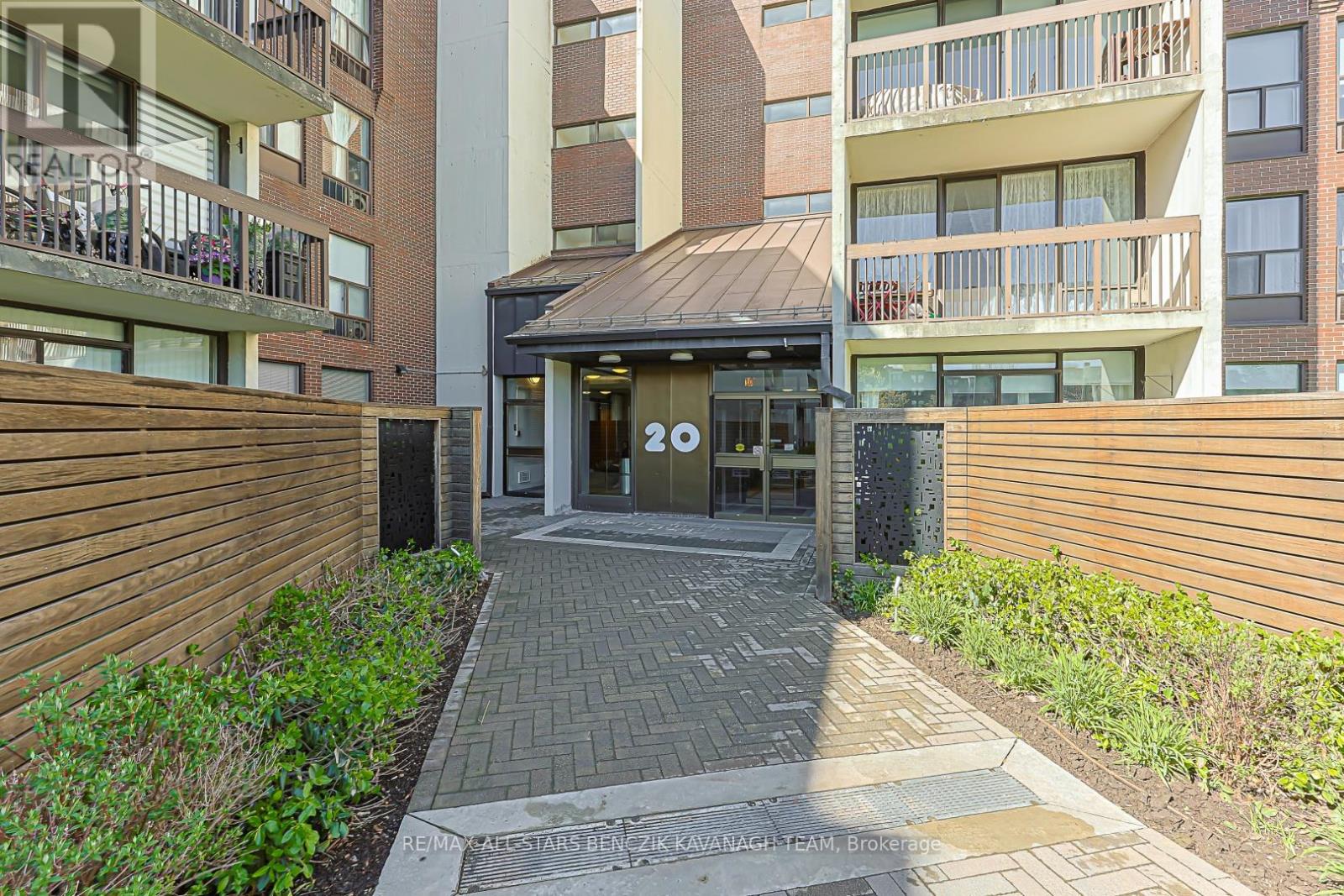 408 - 20 Fashion Roseway, Toronto, Ontario  M2N 6B5 - Photo 2 - C13659352