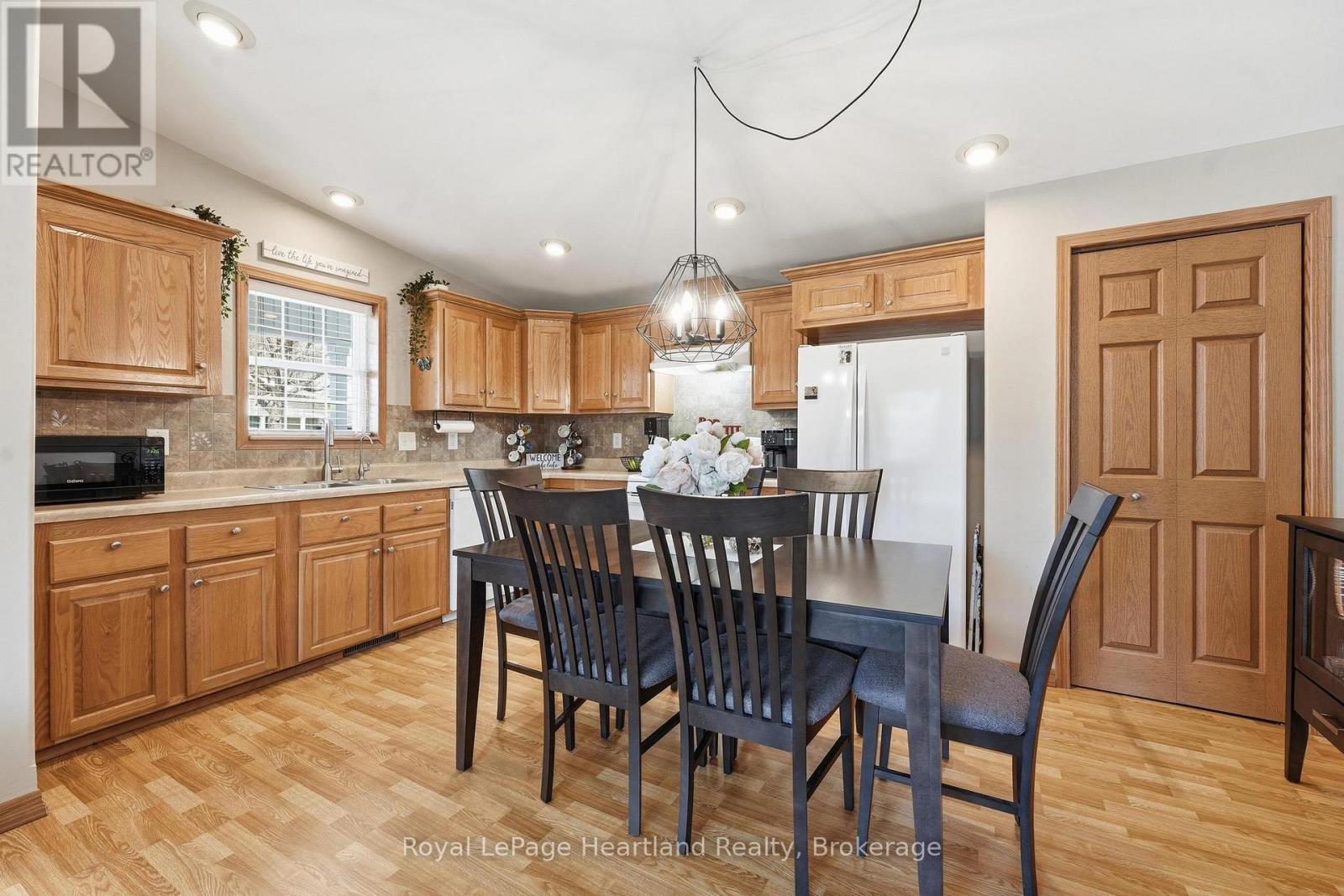 12 Cherokee Lane, Ashfield-Colborne-Wawanosh (Colborne), Ontario  N7A 3Y2 - Photo 13 - X13659246