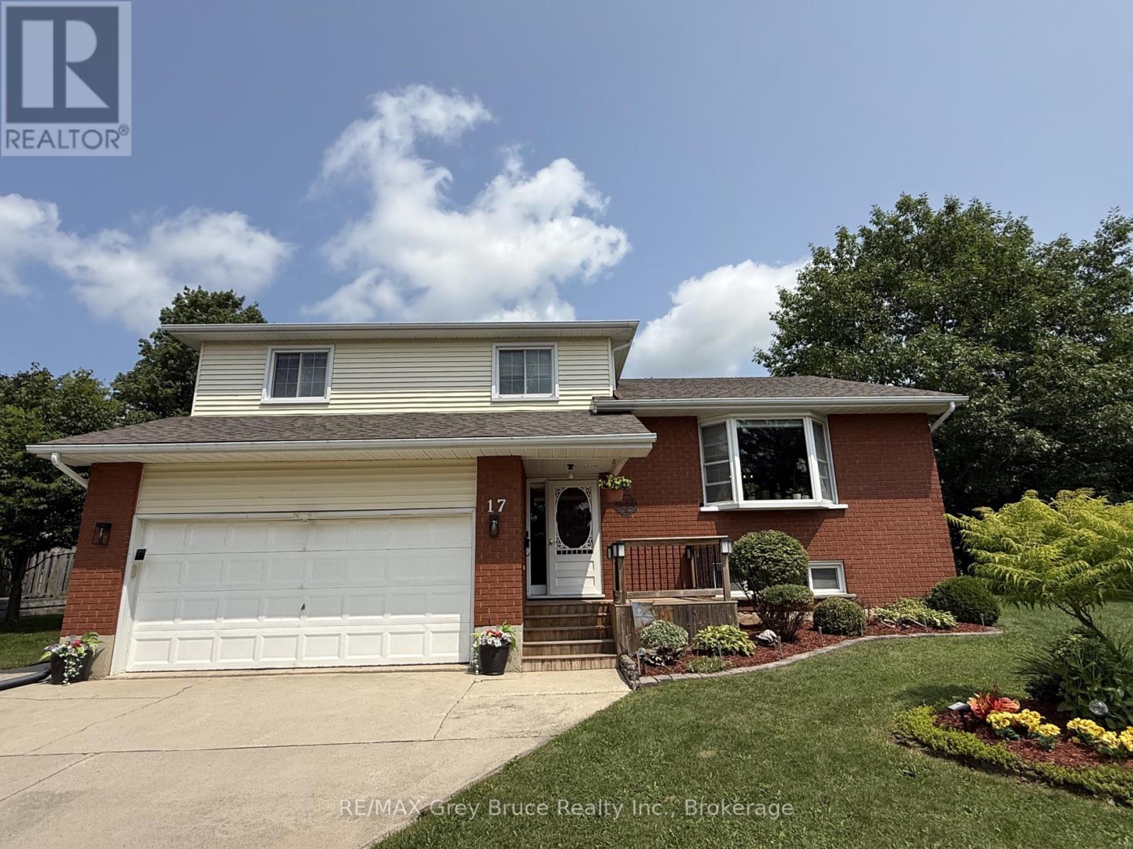 17 Armstrong Crescent, Grey Highlands, Ontario  N0C 1H0 - Photo 33 - X13659272