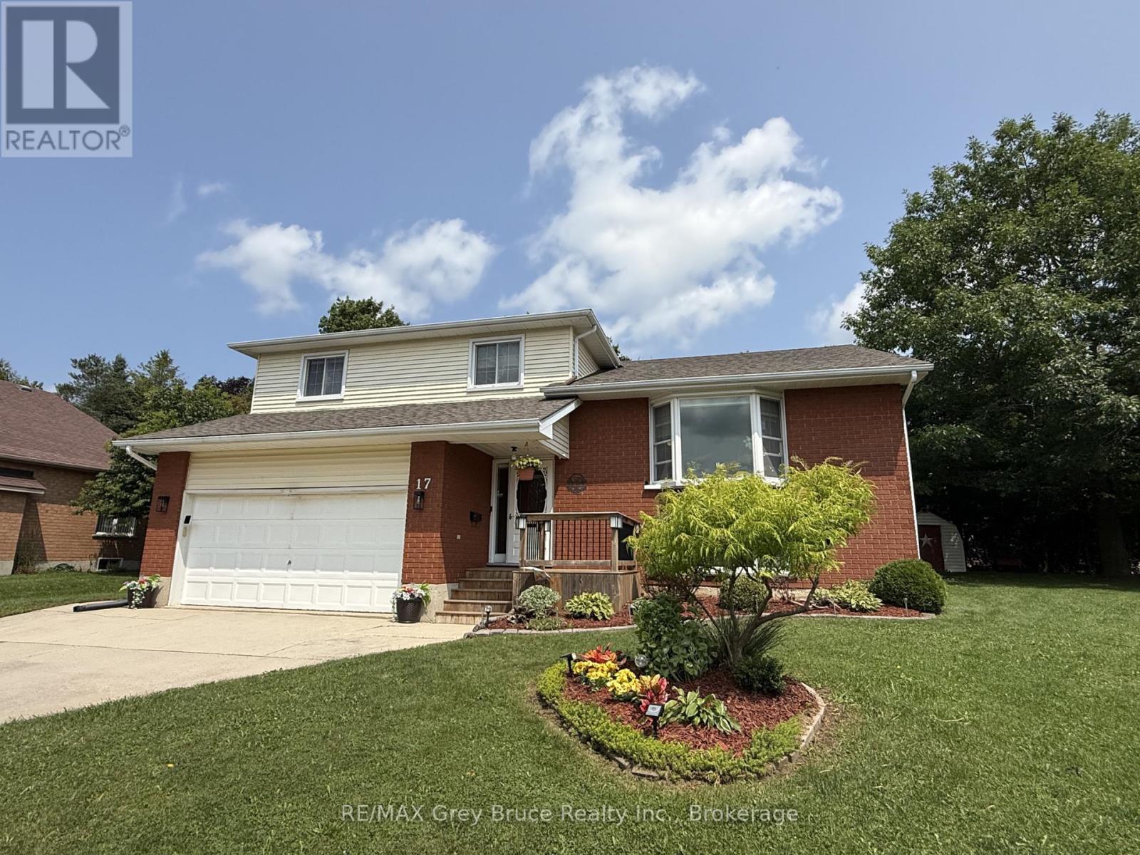 17 Armstrong Crescent, Grey Highlands, Ontario  N0C 1H0 - Photo 34 - X13659272