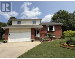 17 ARMSTRONG CRESCENT, Grey Highlands, Ontario