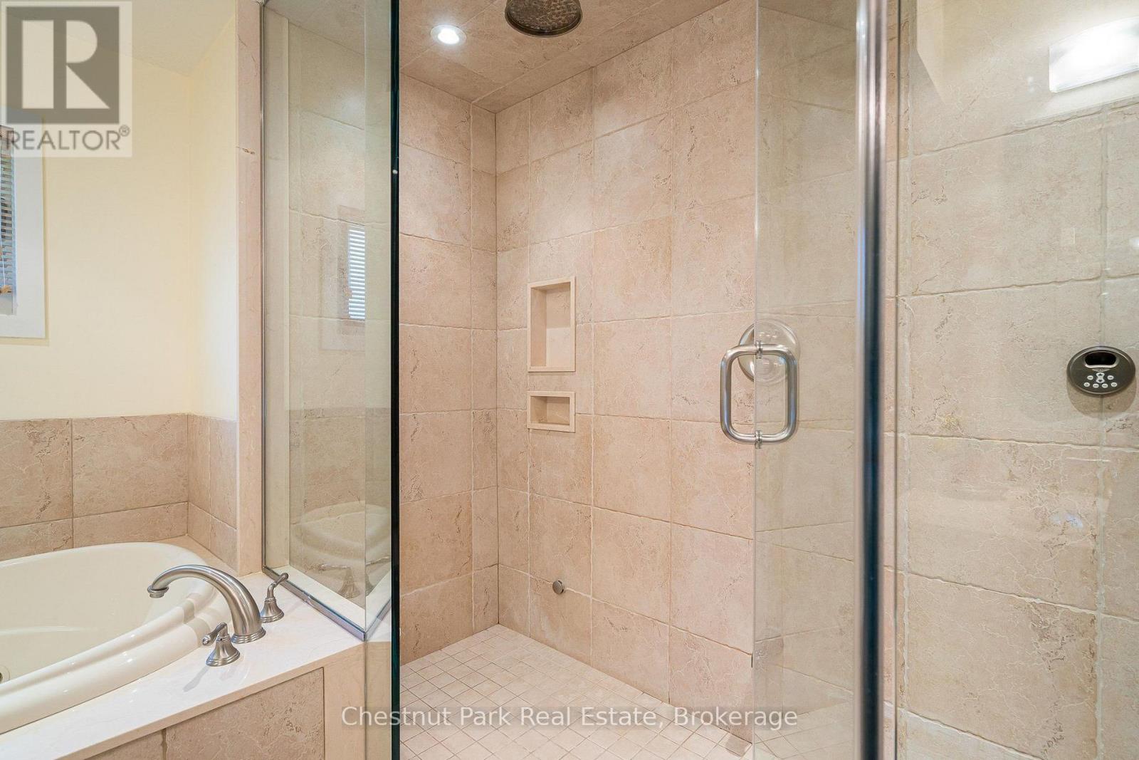 131 Martin Grove, Blue Mountains, Ontario  L9Y 0N5 - Photo 15 - X13659298