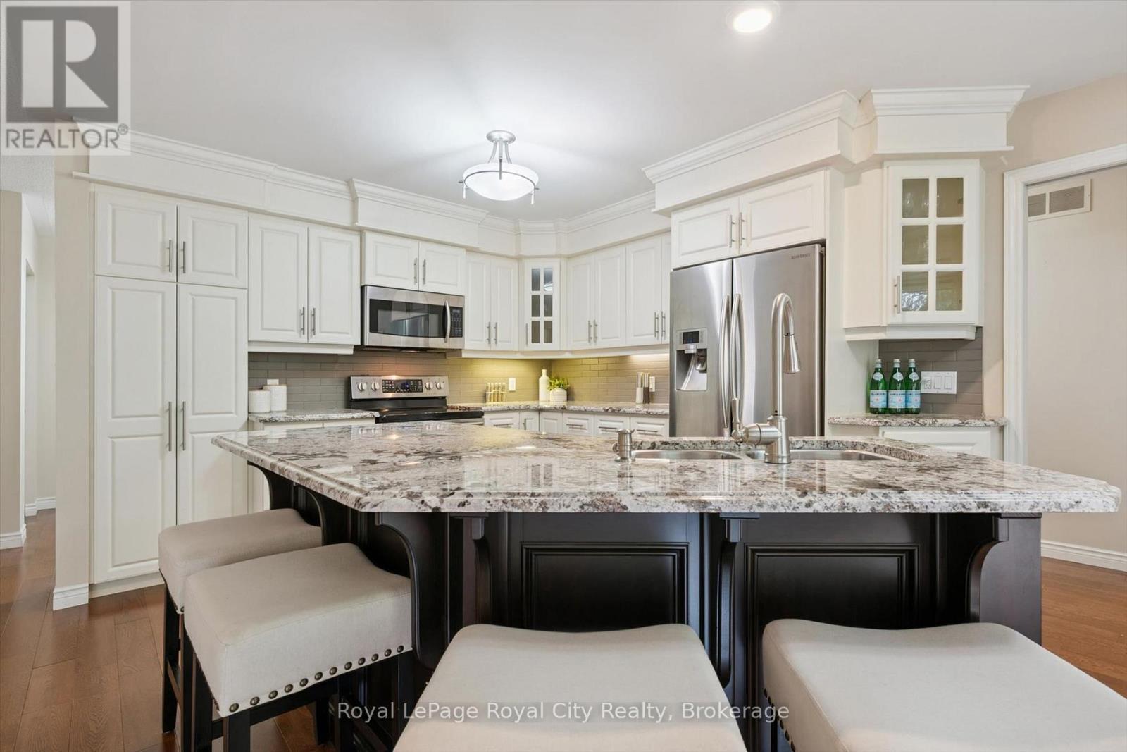 47 White Pine Way, Guelph, Ontario  N1G 4X7 - Photo 13 - X13659360