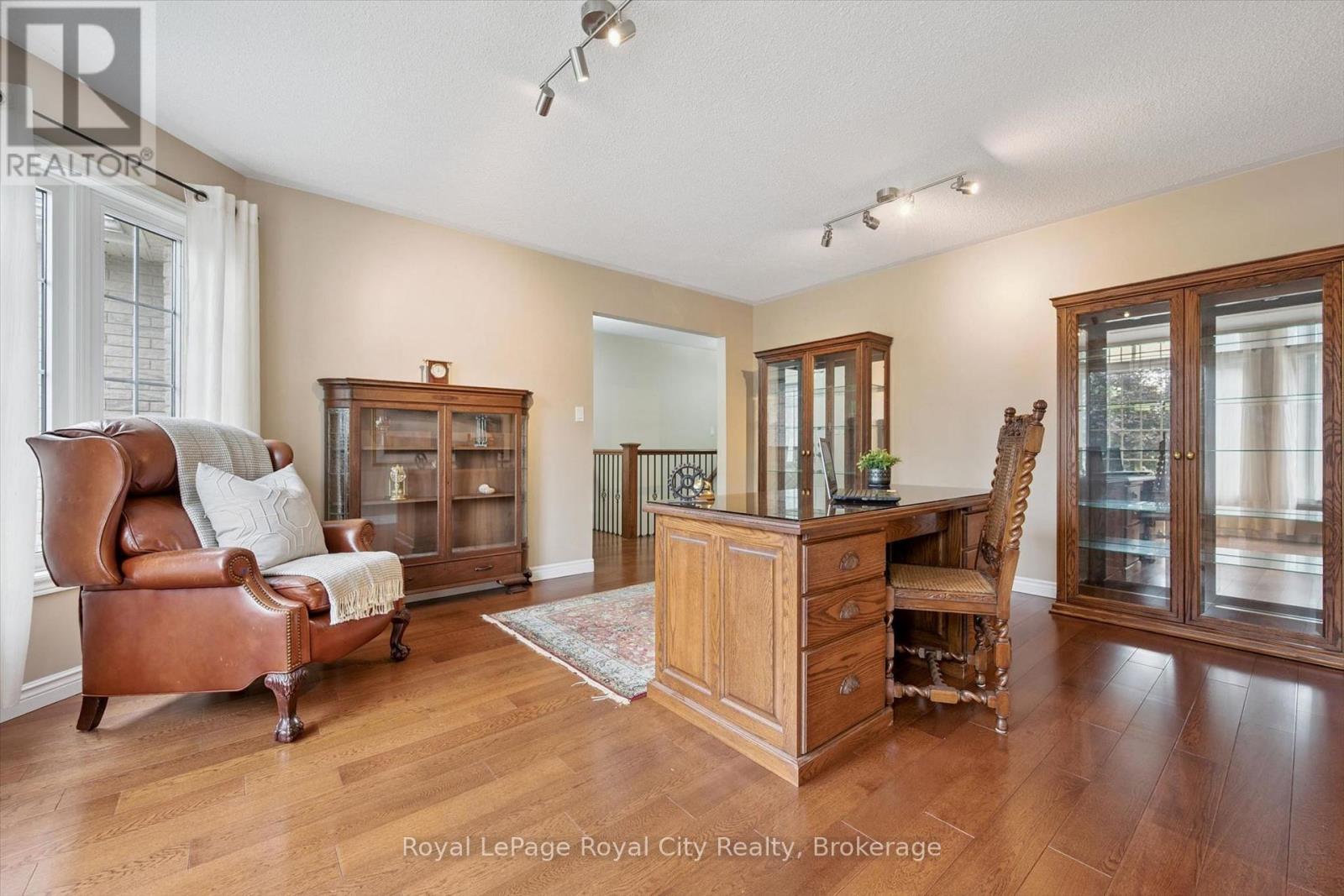 47 White Pine Way, Guelph, Ontario  N1G 4X7 - Photo 7 - X13659360