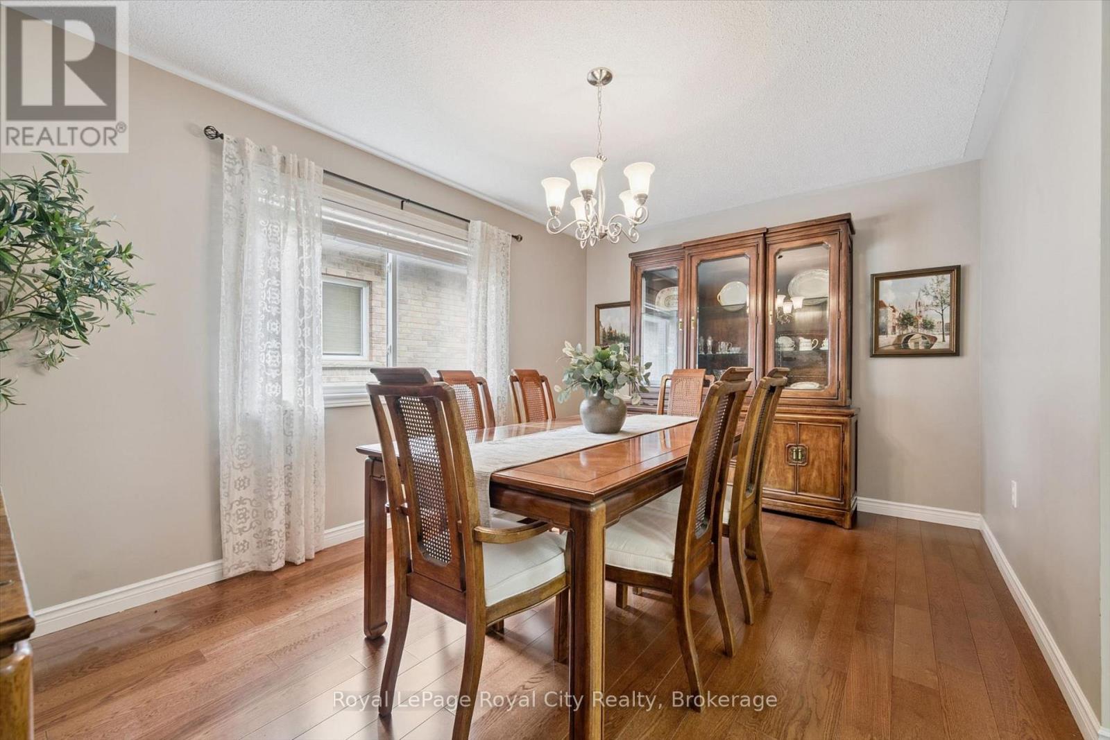 47 White Pine Way, Guelph, Ontario  N1G 4X7 - Photo 8 - X13659360