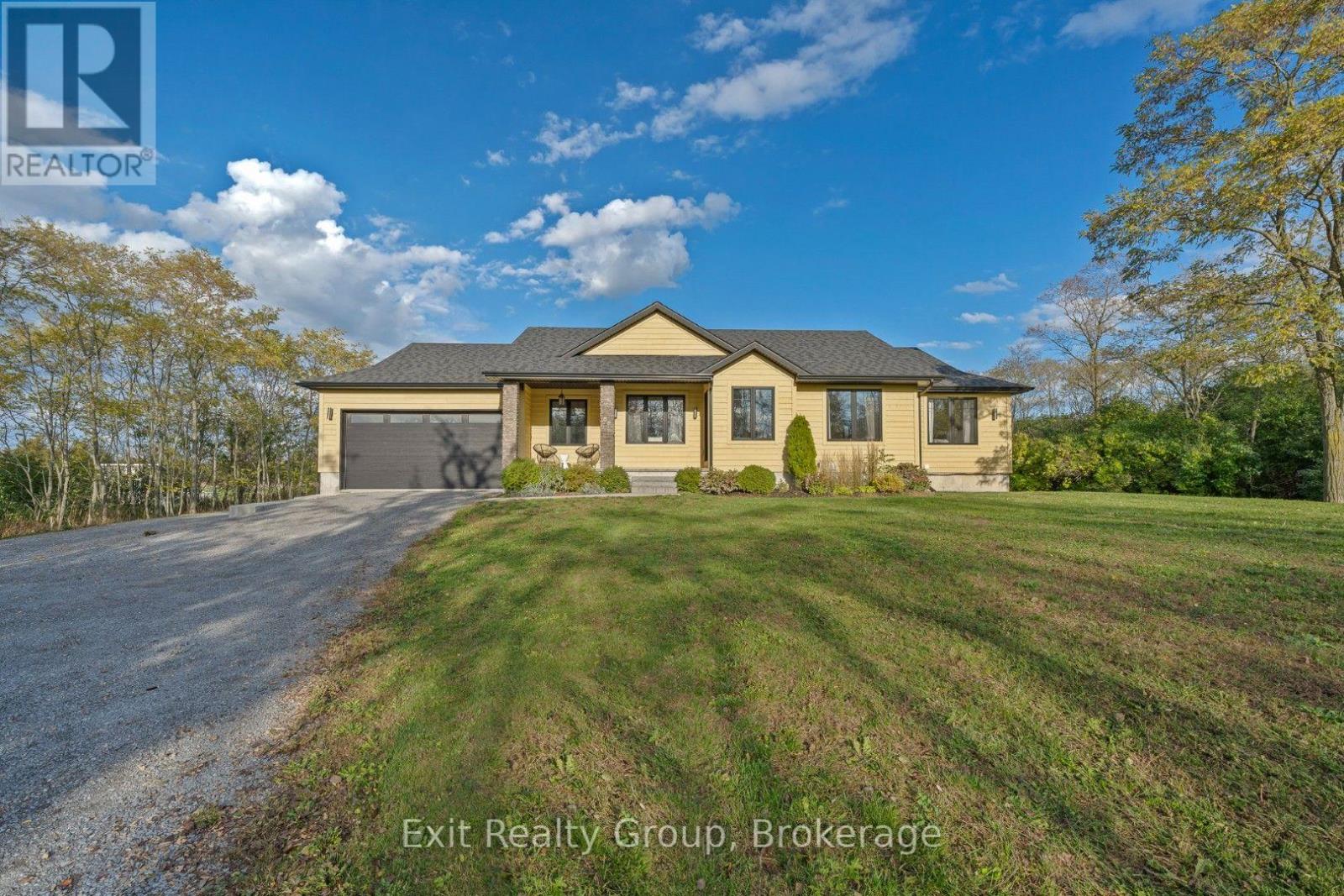 20858 LOYALIST PARKWAY, Prince Edward County, Ontario