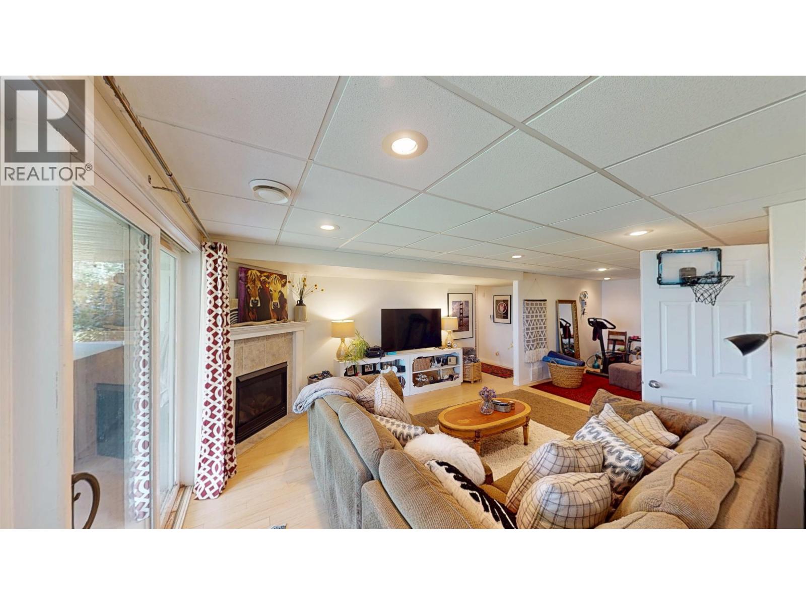 13133 Paradise Lane, Charlie Lake, British Columbia  V0C 1H0 - Photo 34 - R3154248