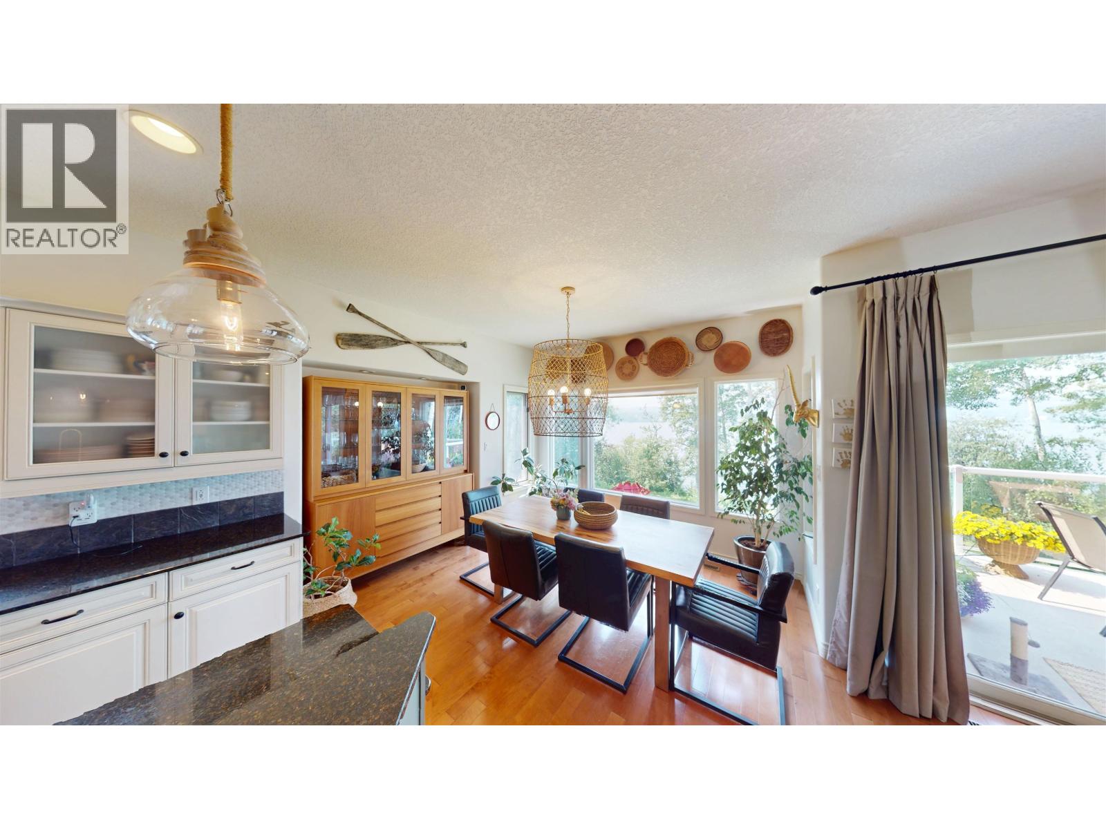 13133 Paradise Lane, Charlie Lake, British Columbia  V0C 1H0 - Photo 17 - R3154248