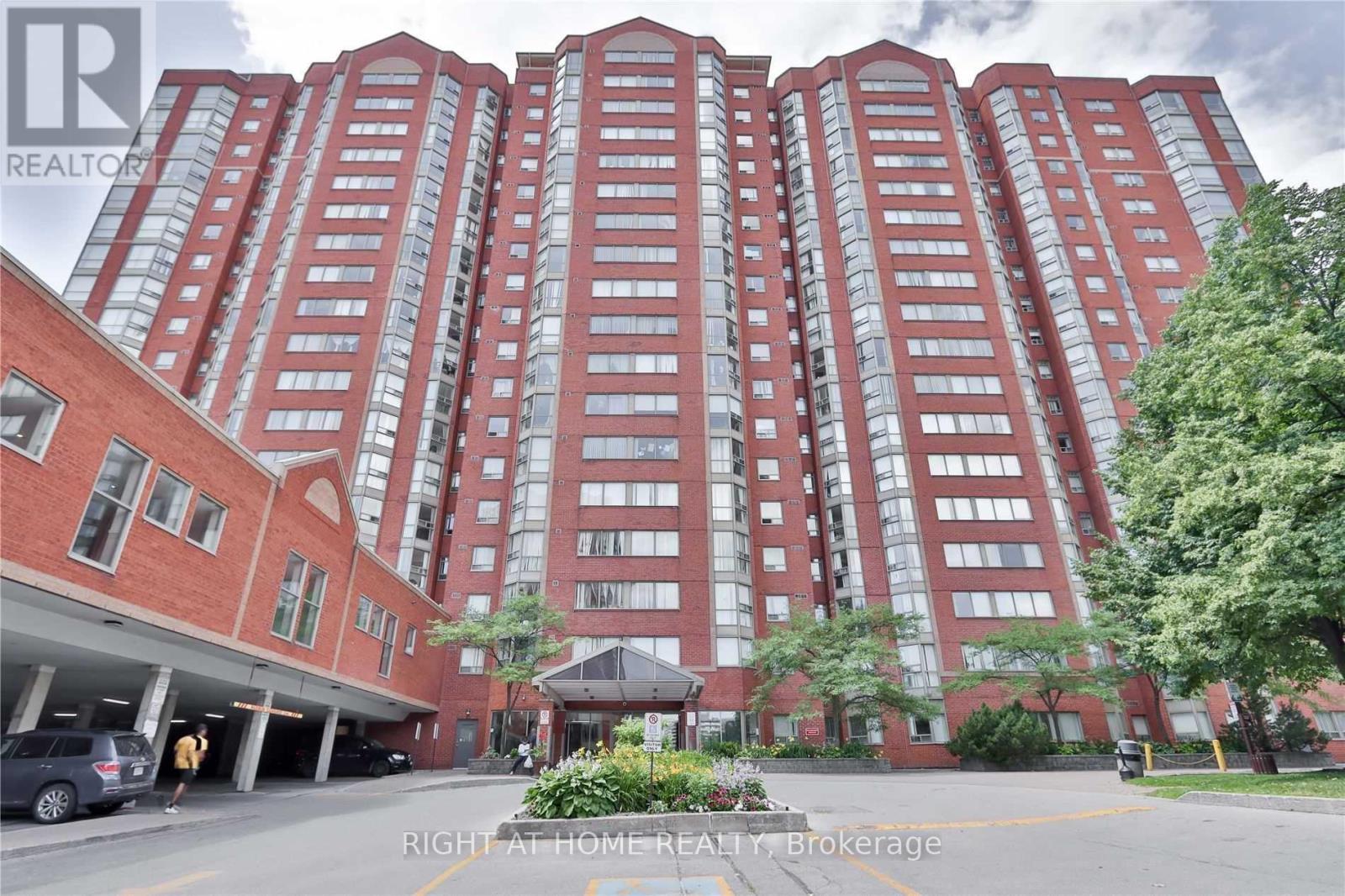 1714 - 2460 Eglinton Avenue E, Toronto, Ontario  M1K 5J7 - Photo 1 - E13659164