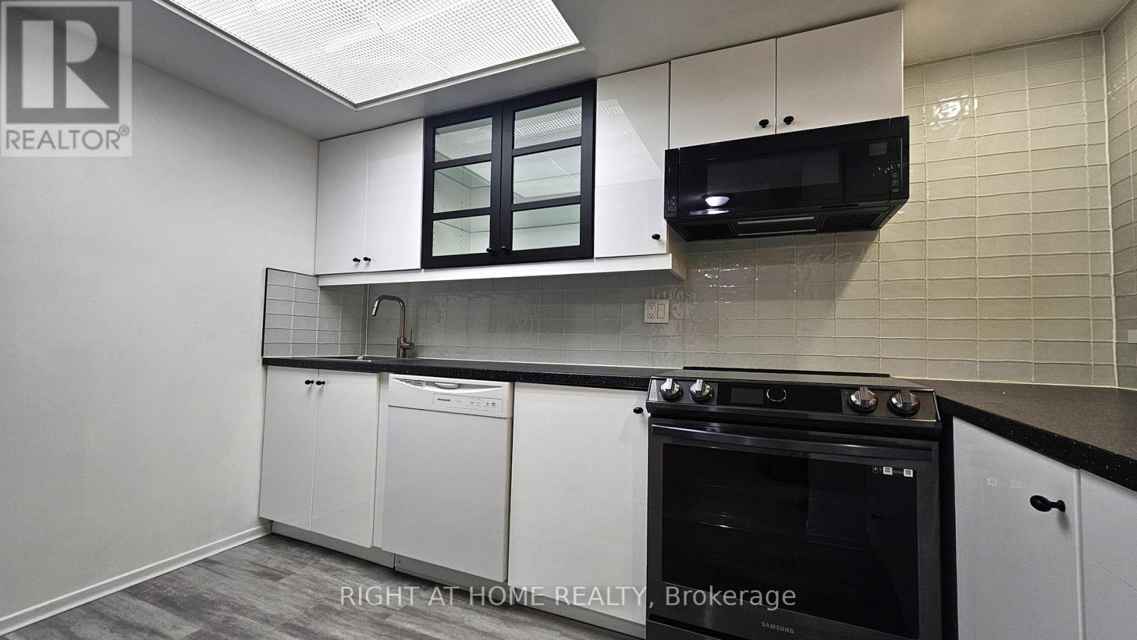 1714 - 2460 Eglinton Avenue E, Toronto, Ontario  M1K 5J7 - Photo 14 - E13659164
