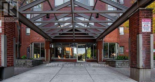 1714 - 2460 Eglinton Avenue E, Toronto, Ontario  M1K 5J7 - Photo 2 - E13659164